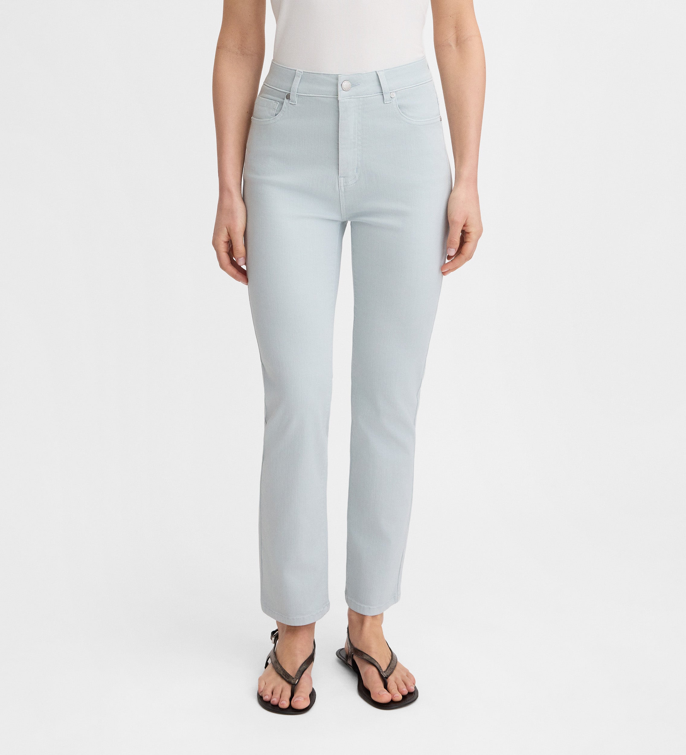 Slim pants