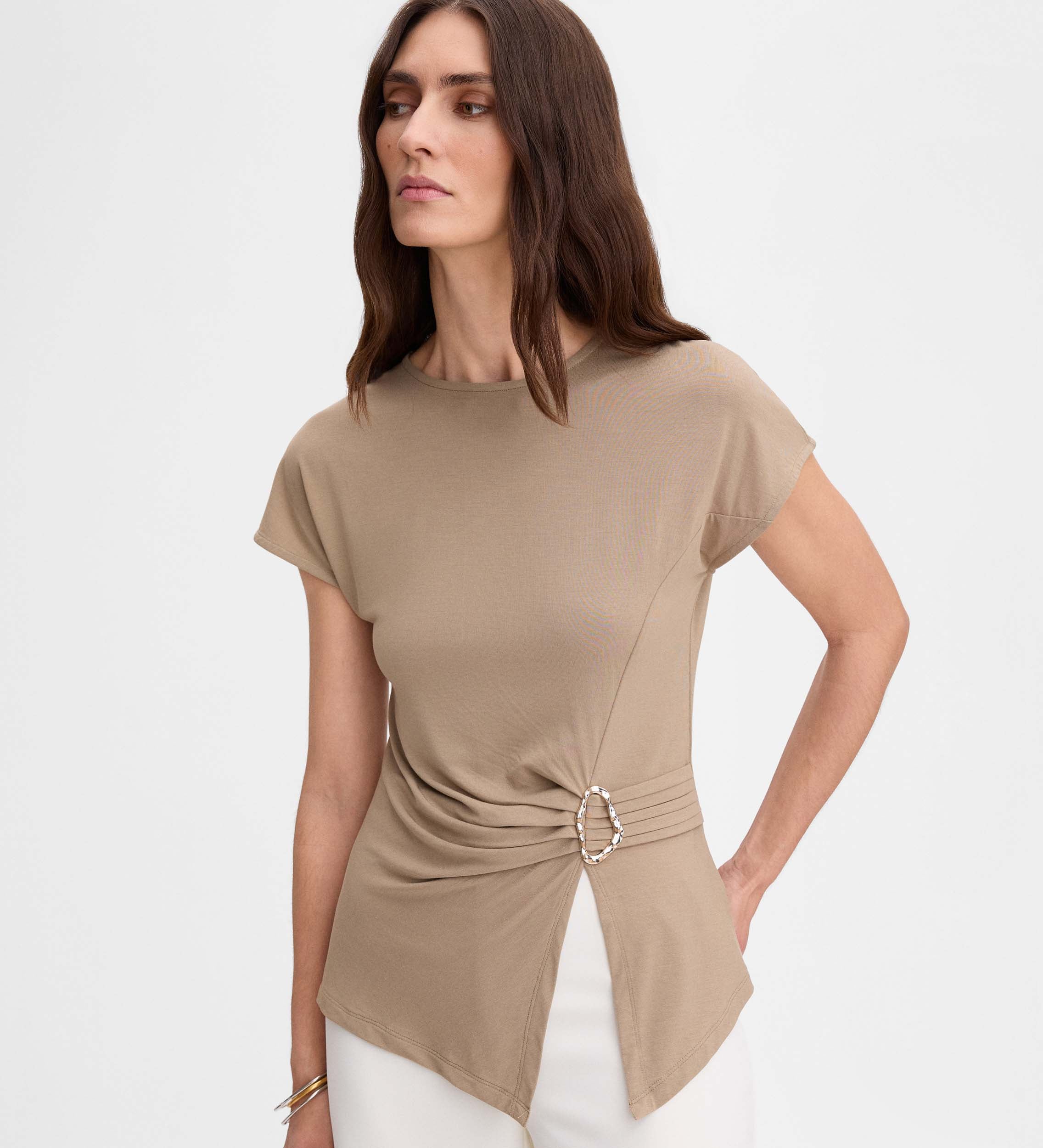 Asymmetrical buckle t-shirt