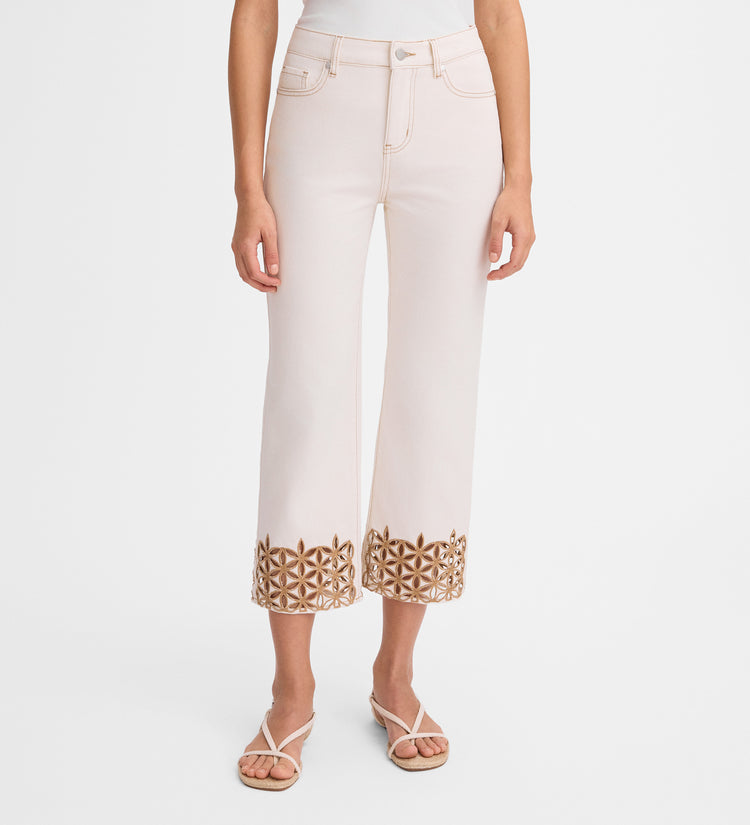 Pantalon court brodé décoratif