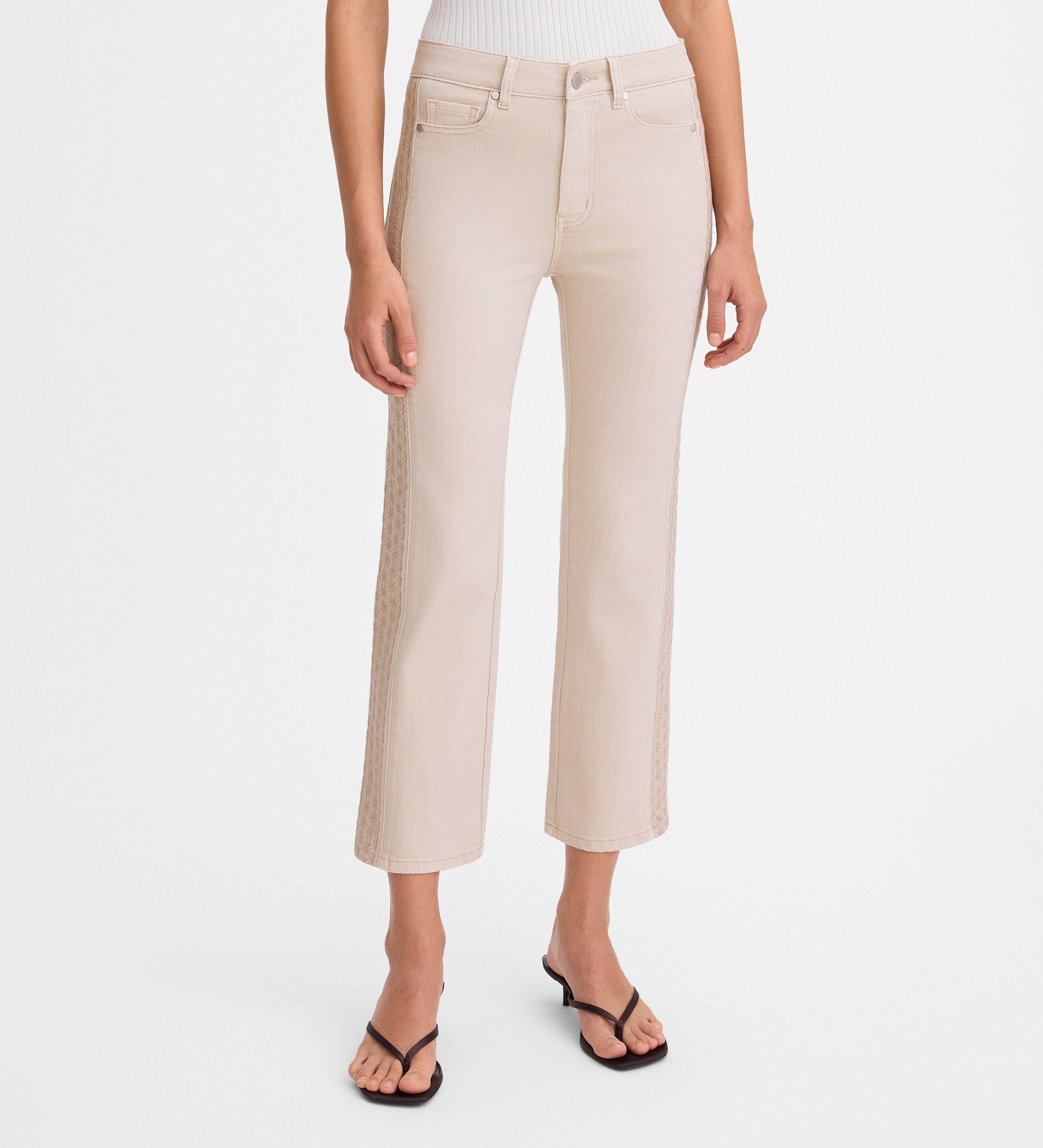 Pantalón vaquero bordado