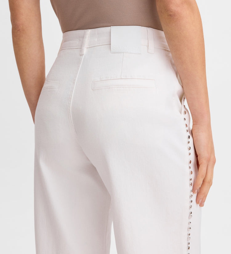 Rivet straight jeans
