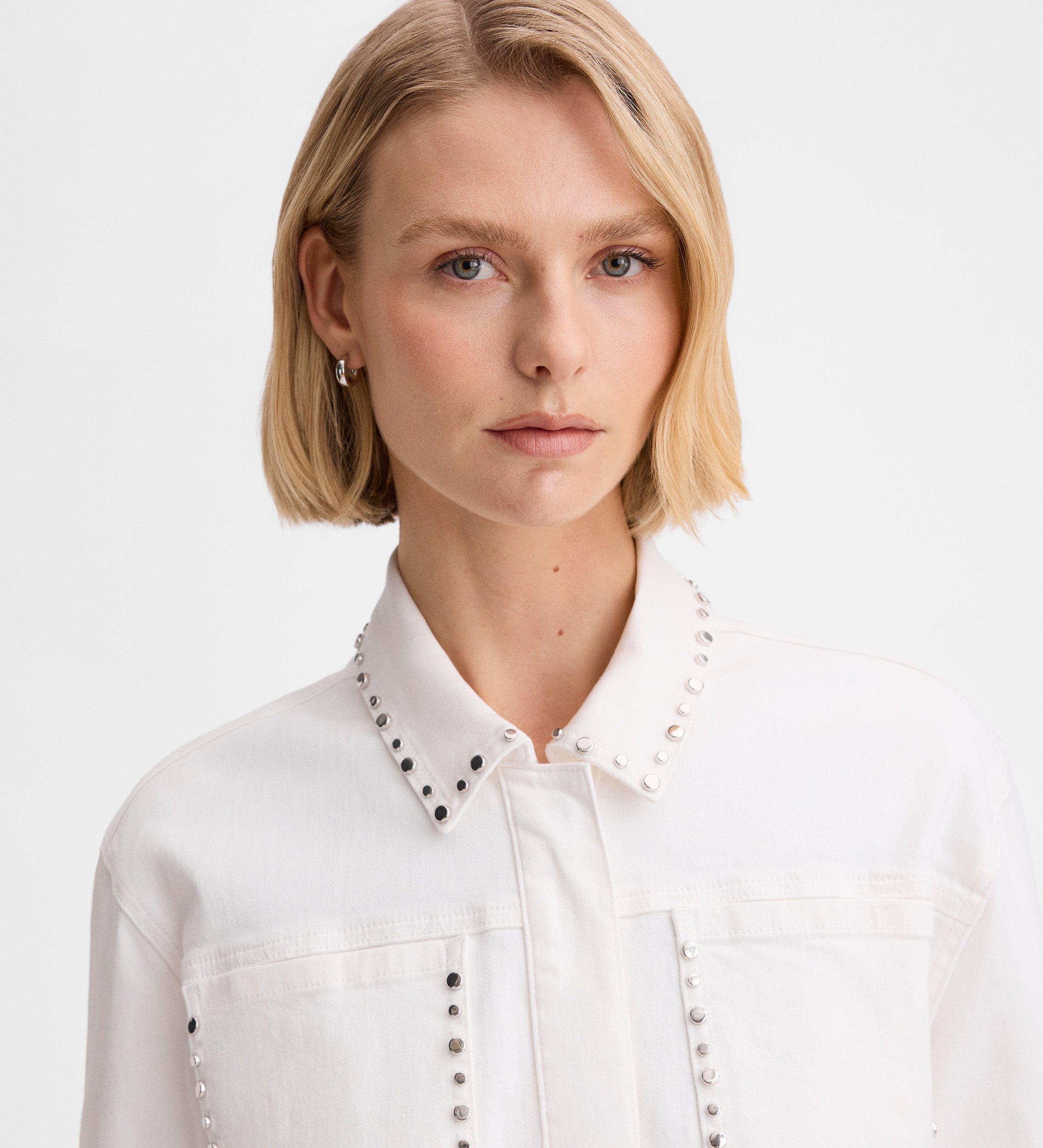 Sobrecamisa tejana remaches