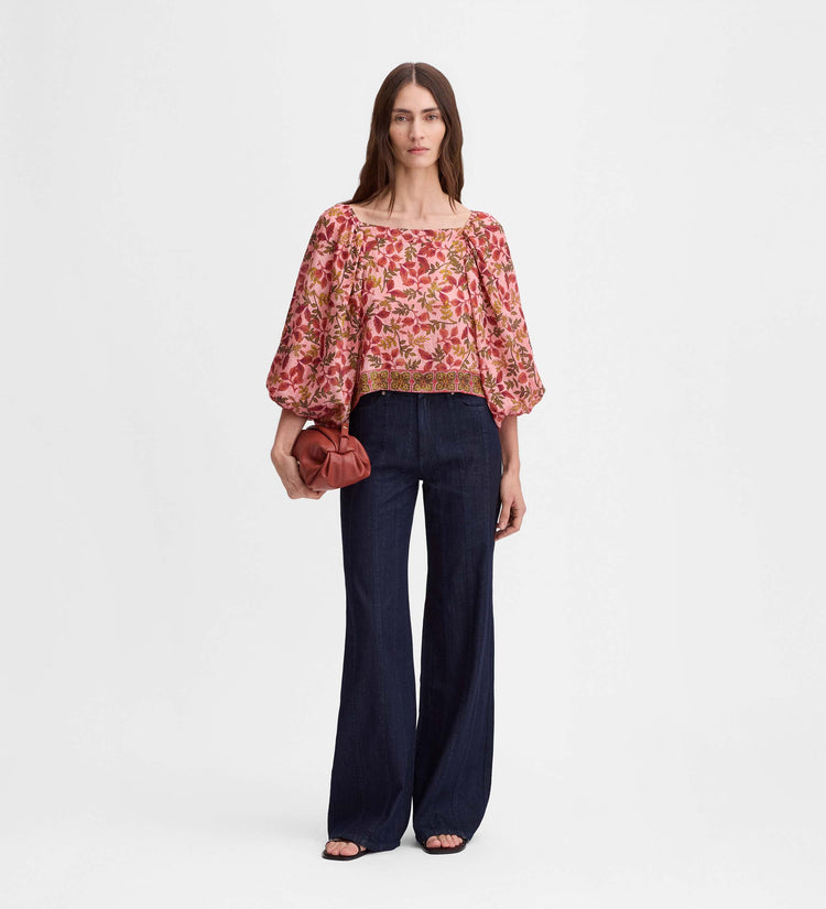 Puff-sleeved printed top