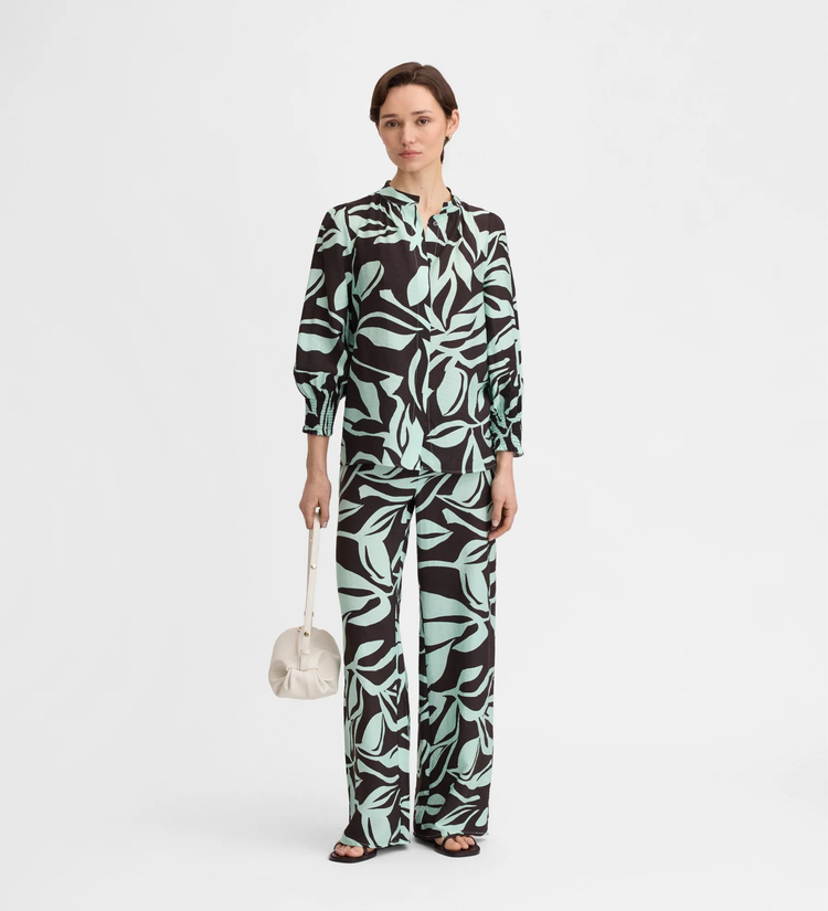 Flowy printed pants