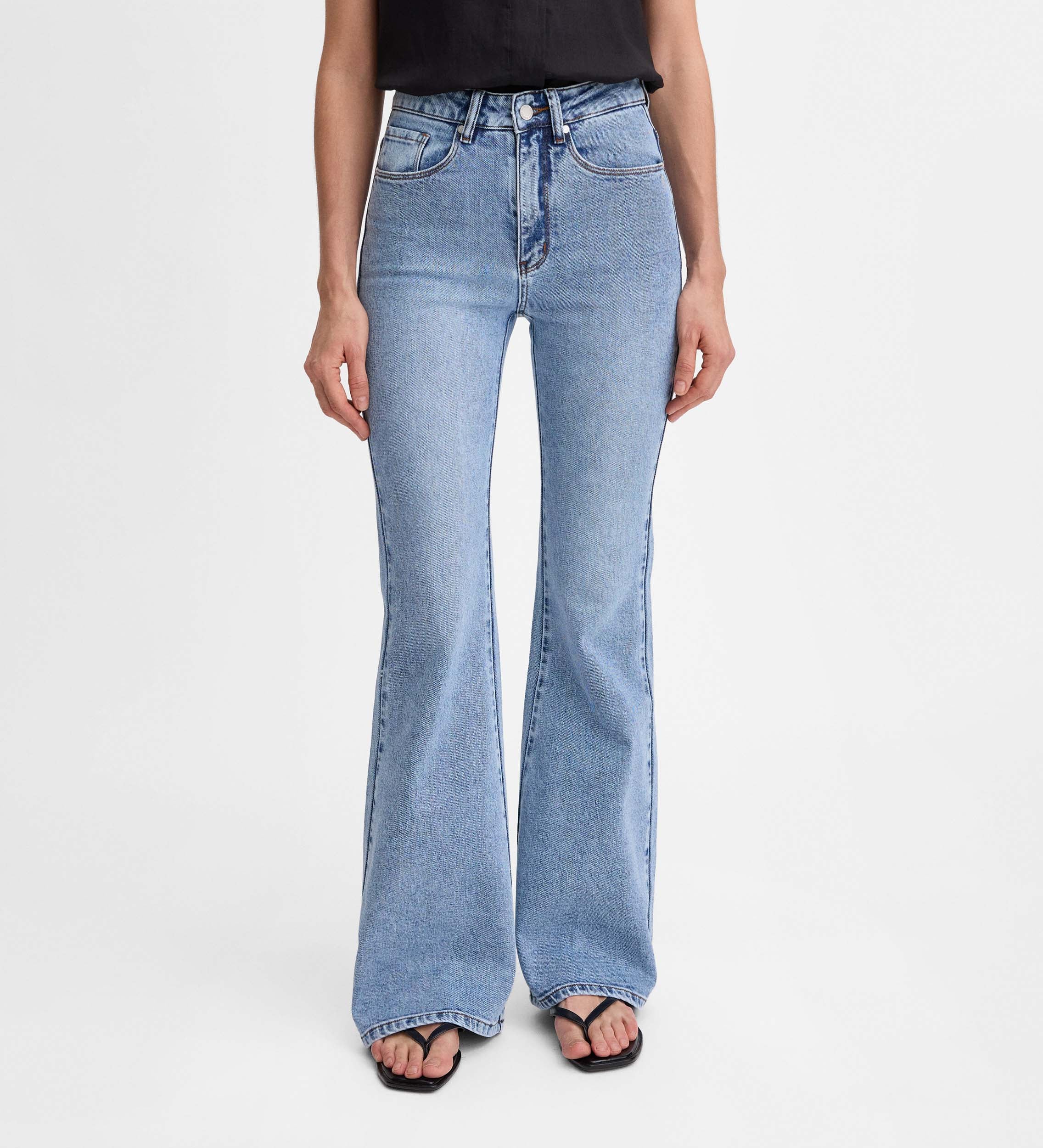 Flared jeans