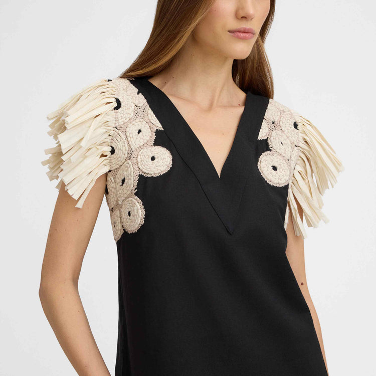 Top brodé à franges