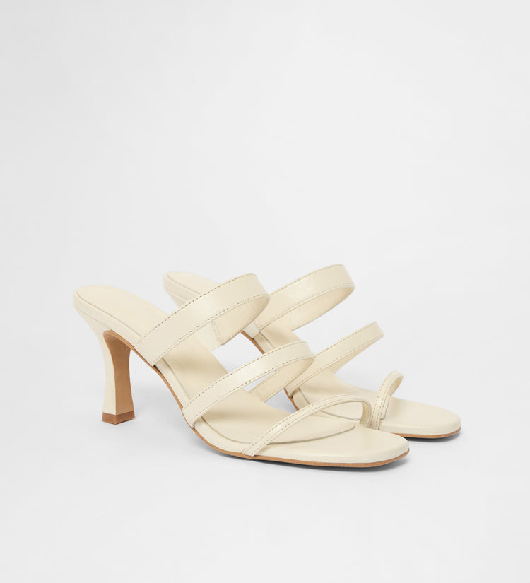 Sandale à talons