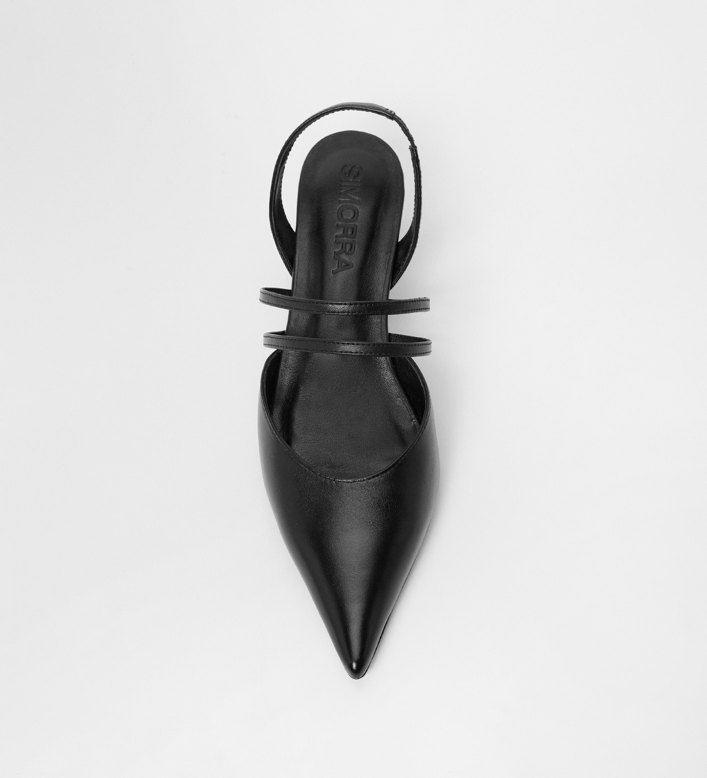 Pointed toe kitten heel