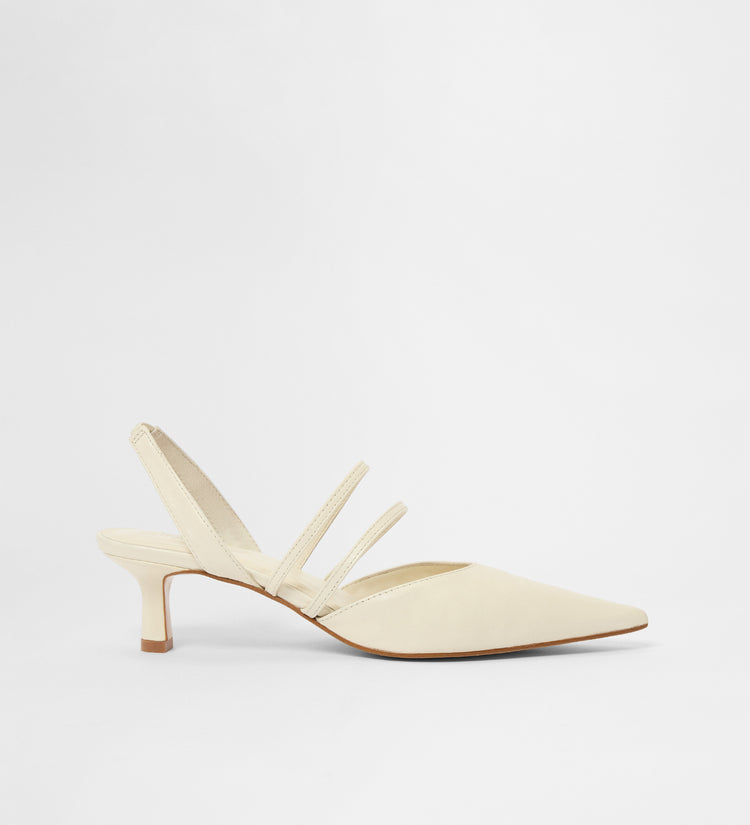 Pointed toe kitten heel