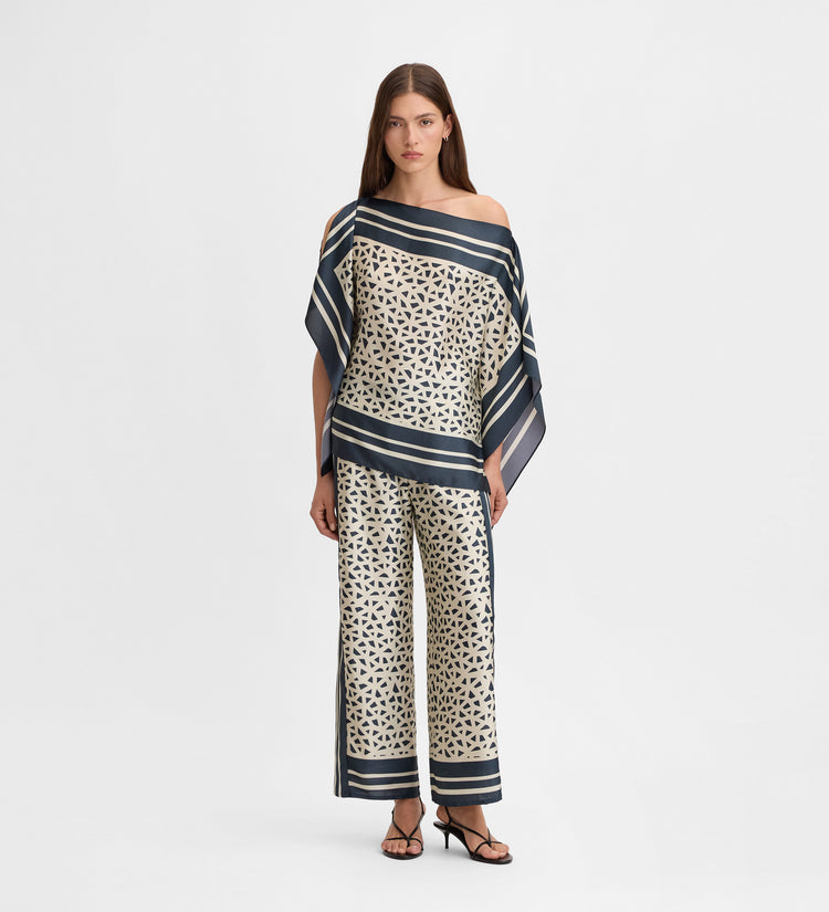 Scarf printed blouse