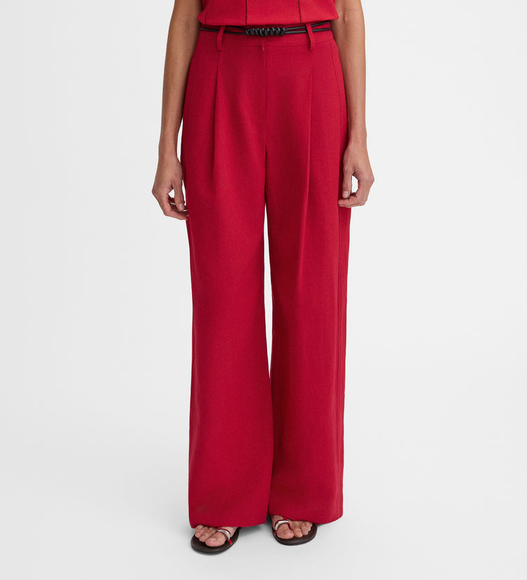 Wide-leg pleated pants