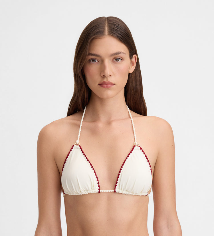 Top bikini pespuntes decorativos