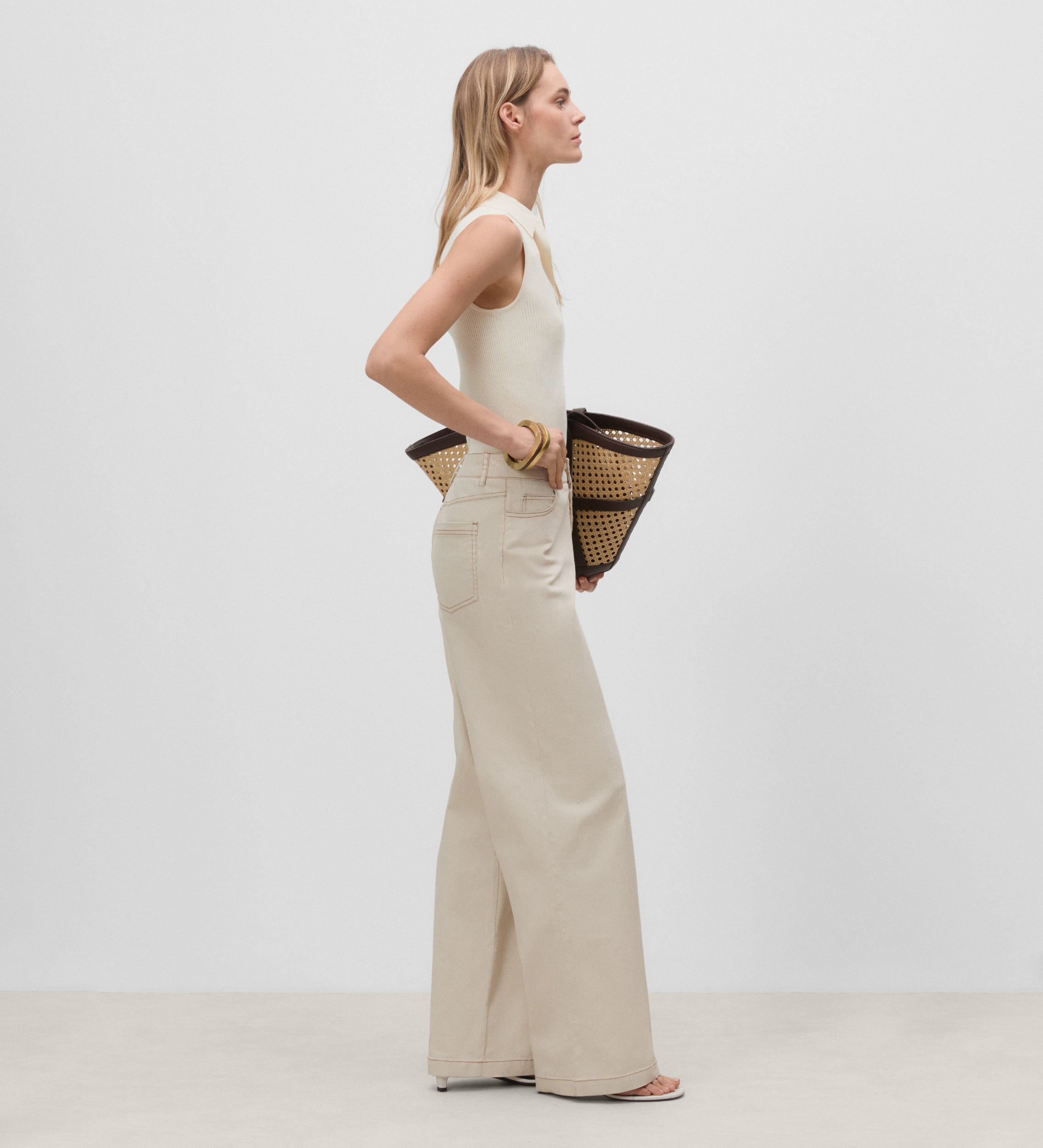 Front buttoned trousers