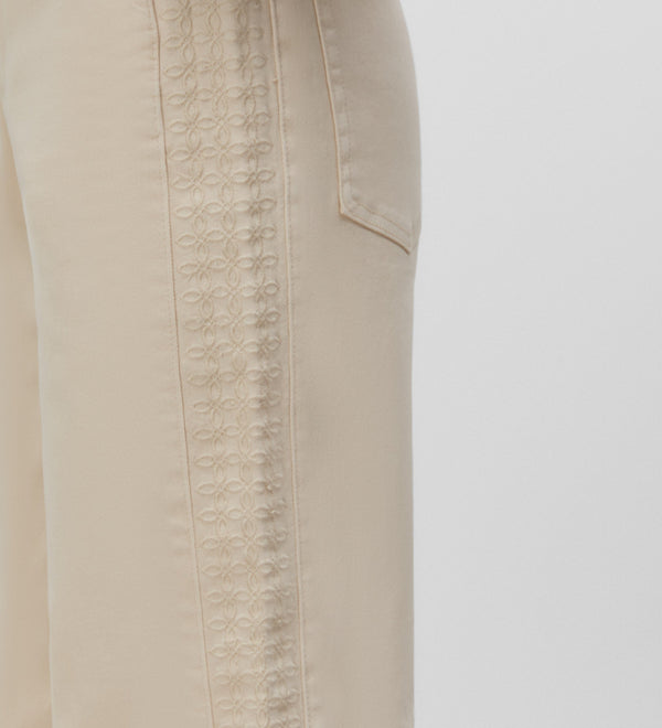 Pantalón pierna ancha bordado lateral