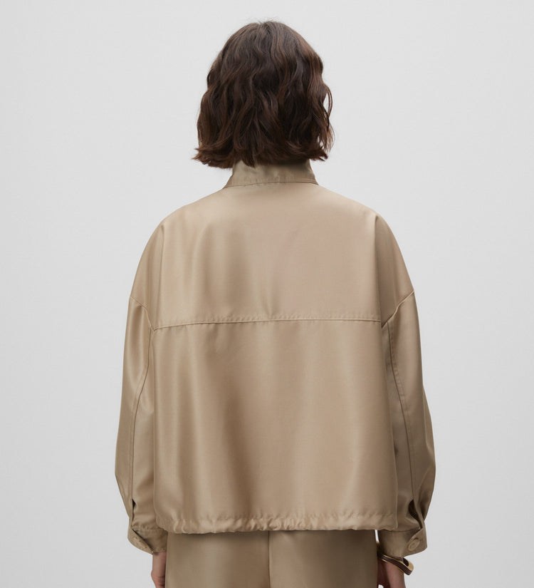 Chaqueta corta oversize