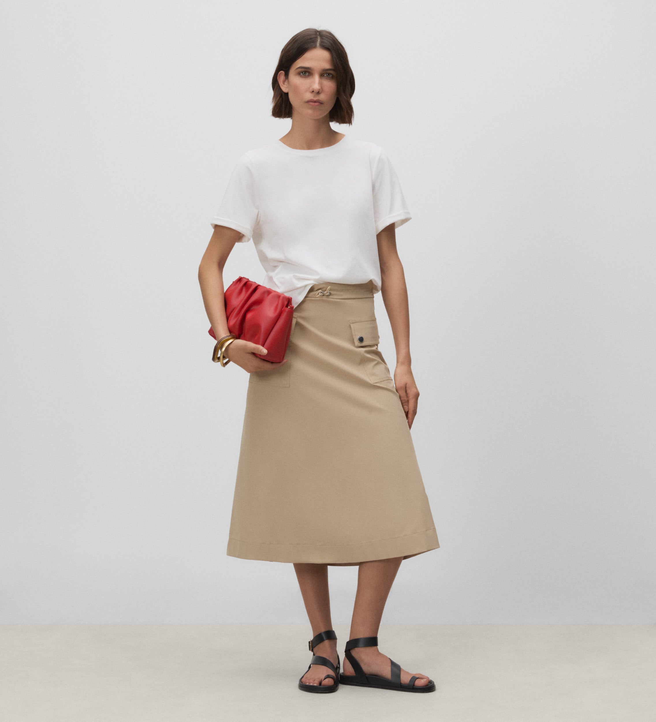 Technical skirt with pockets