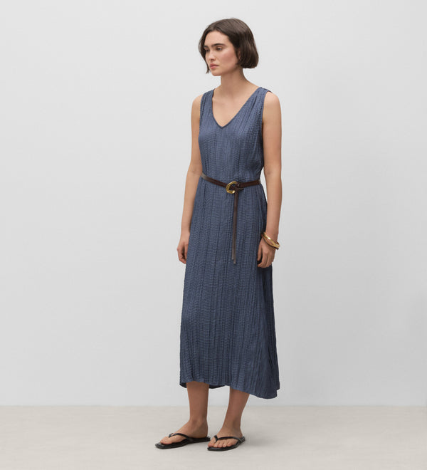 Long pleated dress