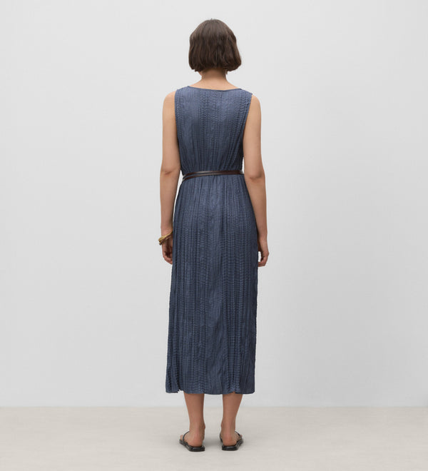 Long pleated dress