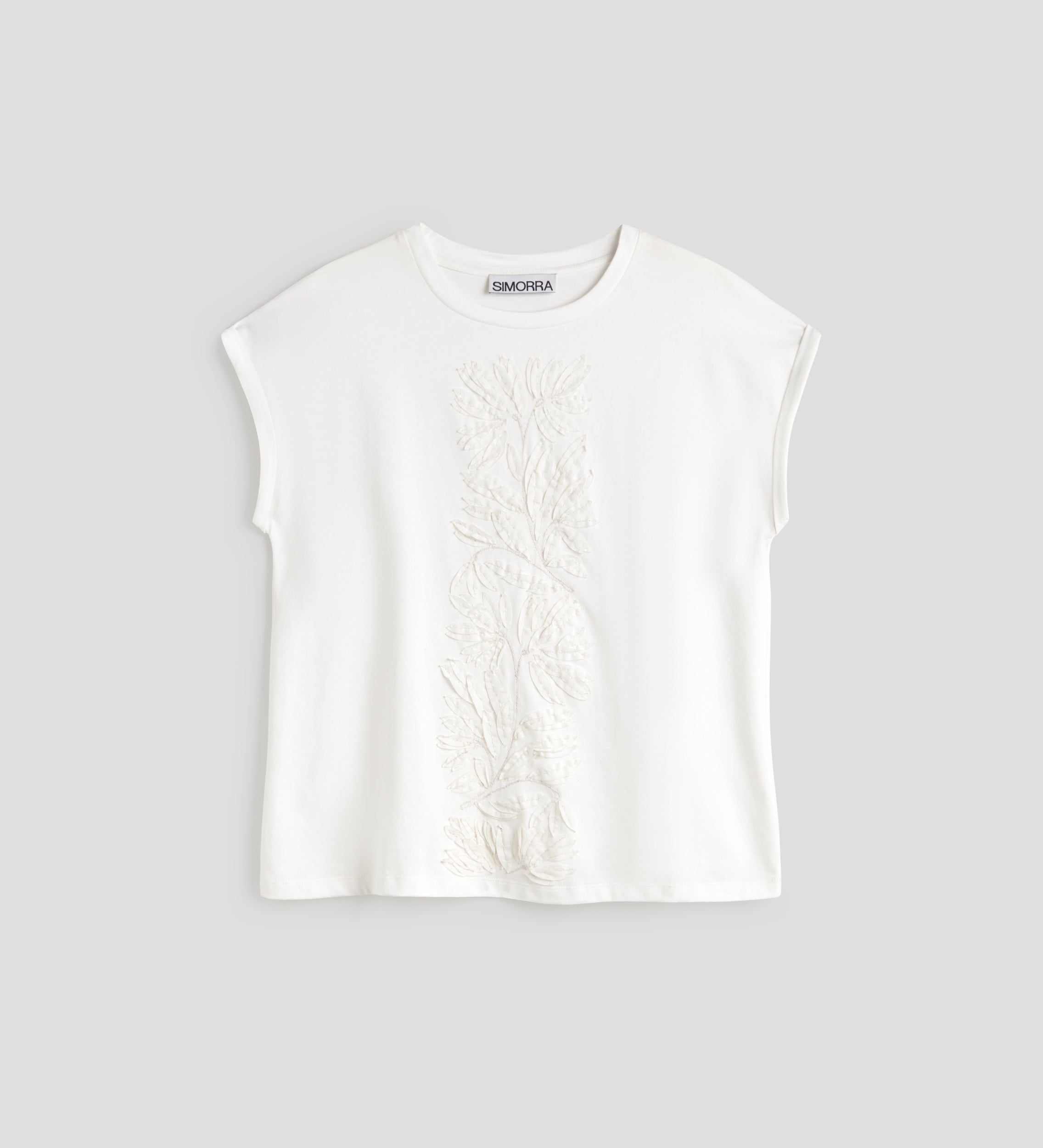 T-shirt brodé en 3D