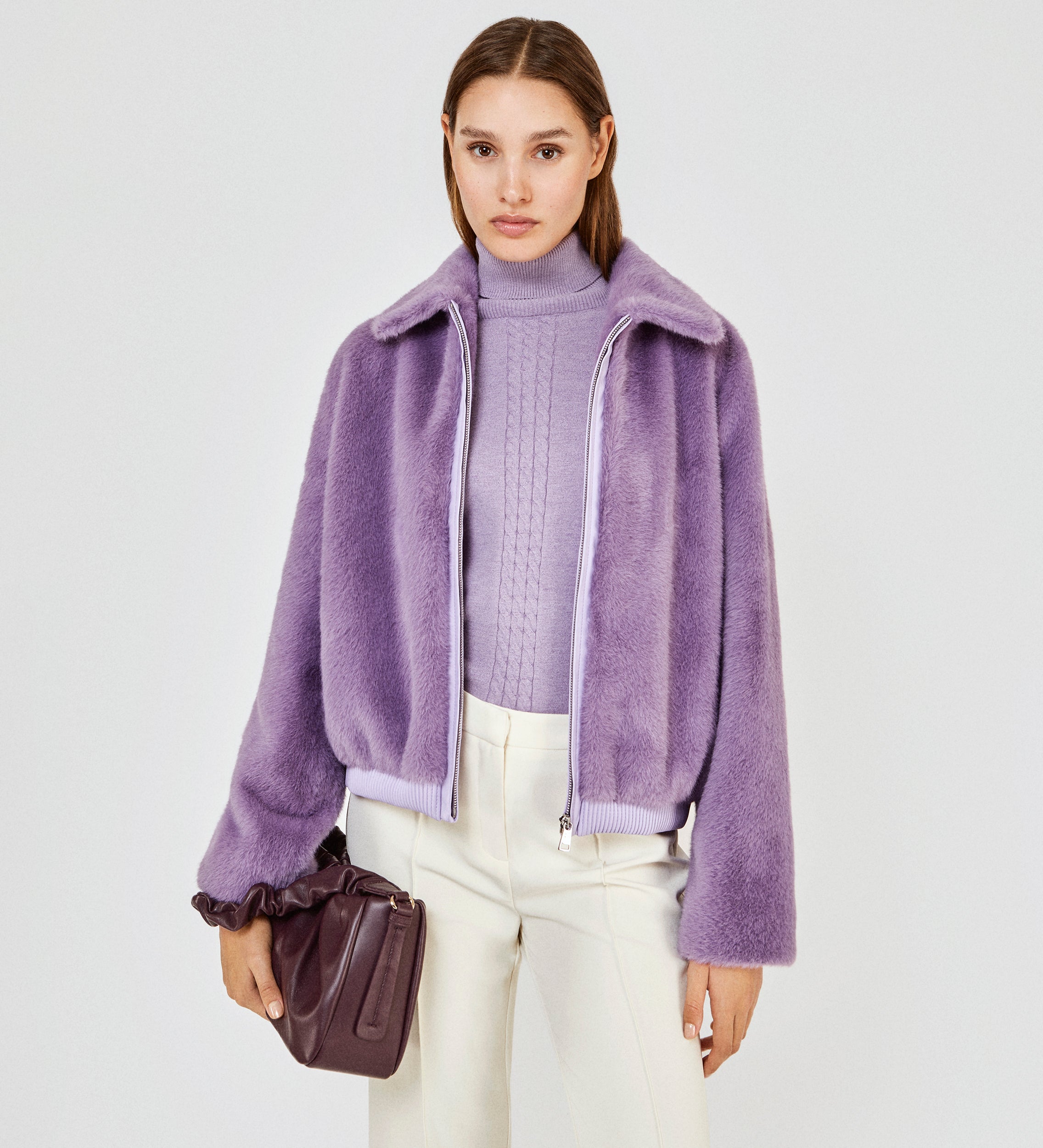 Chaqueta ecopelo tipo bomber