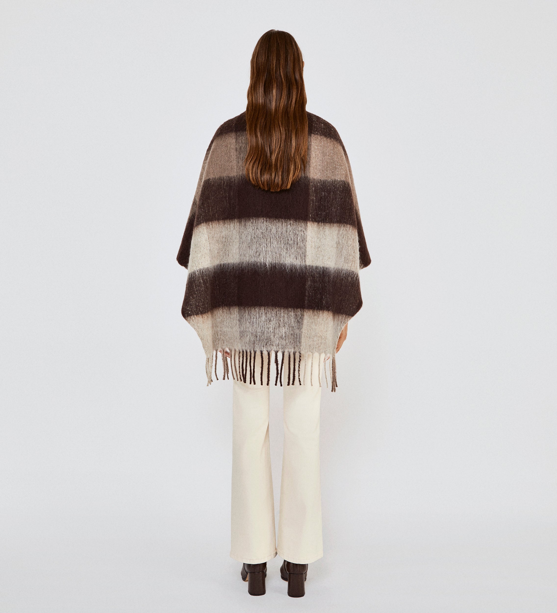 Checkered poncho turtleneck