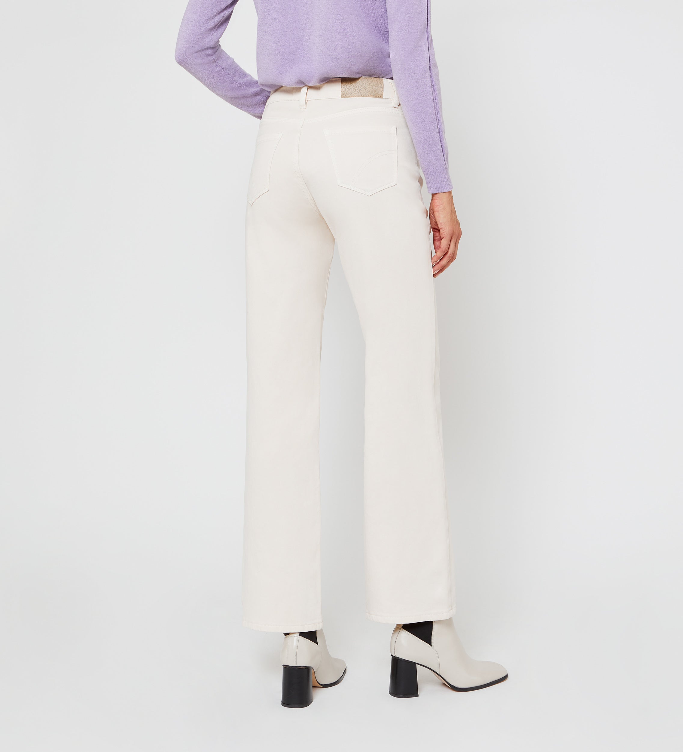 Wide jean pants