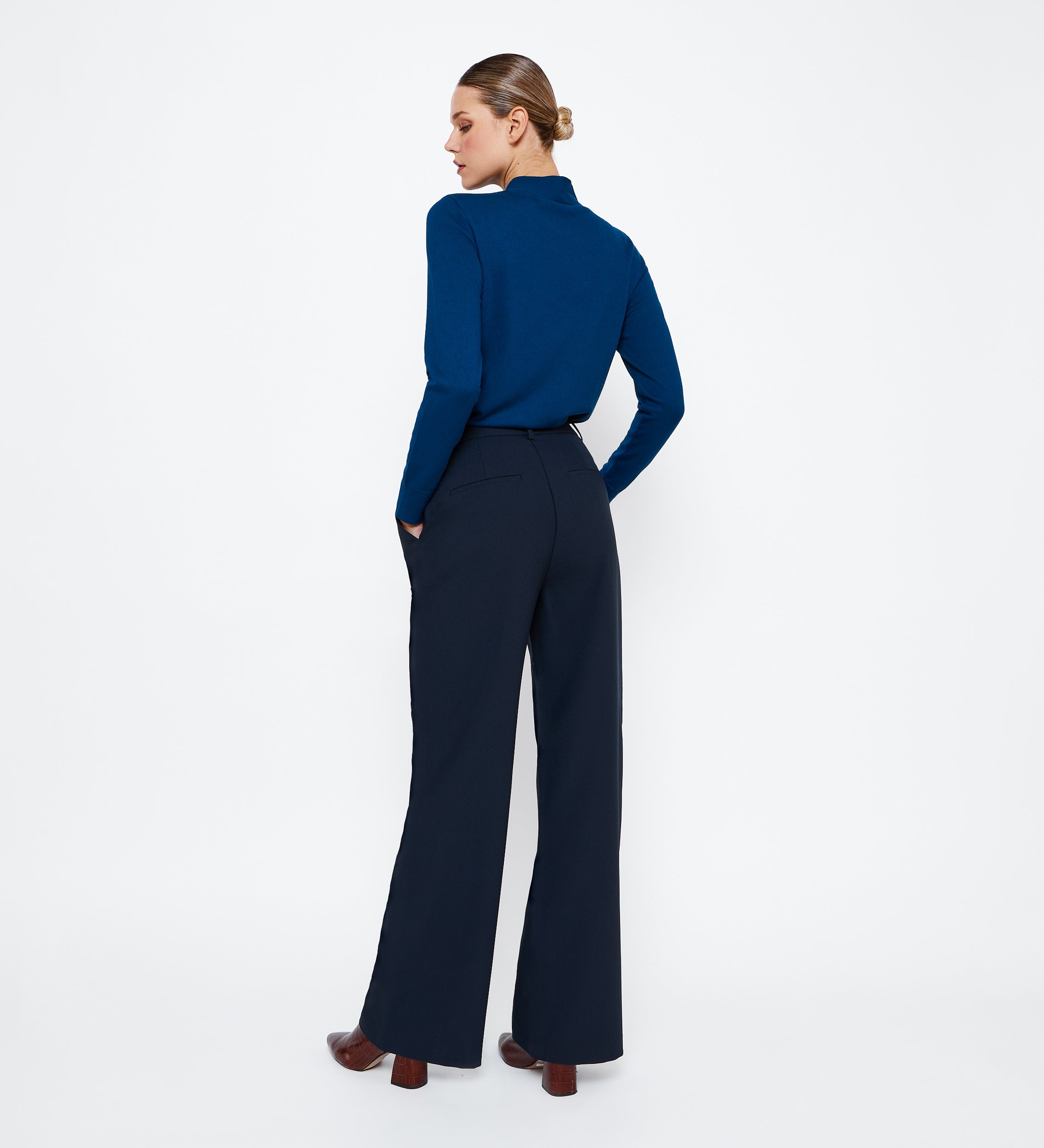 Laneria darts pants