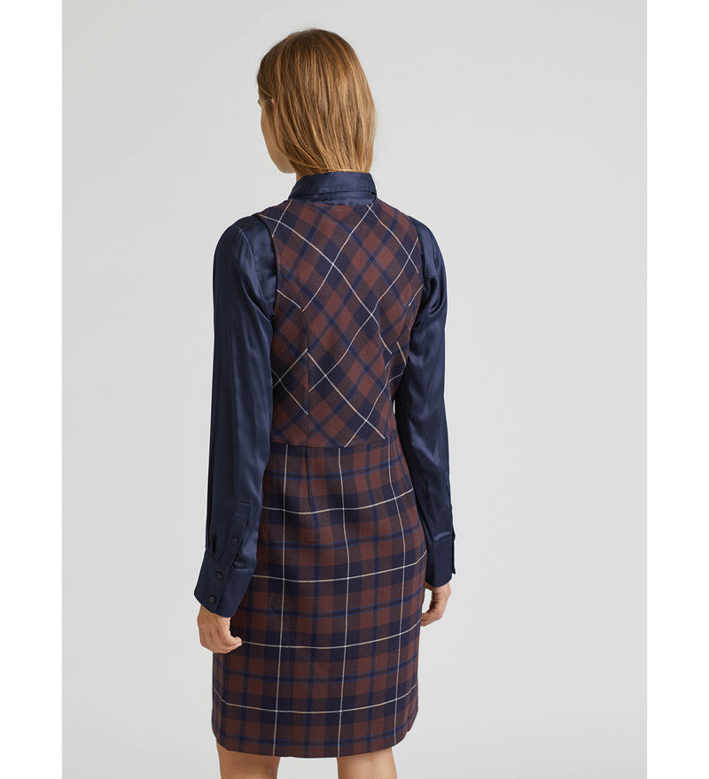 Dress with checkered motifs and evasé line