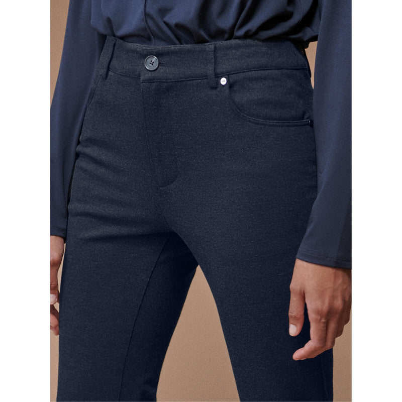 Flared elastic trousers