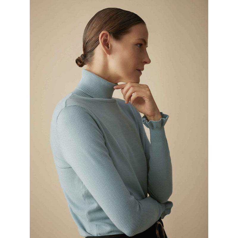 Sweater with sleeve detail
