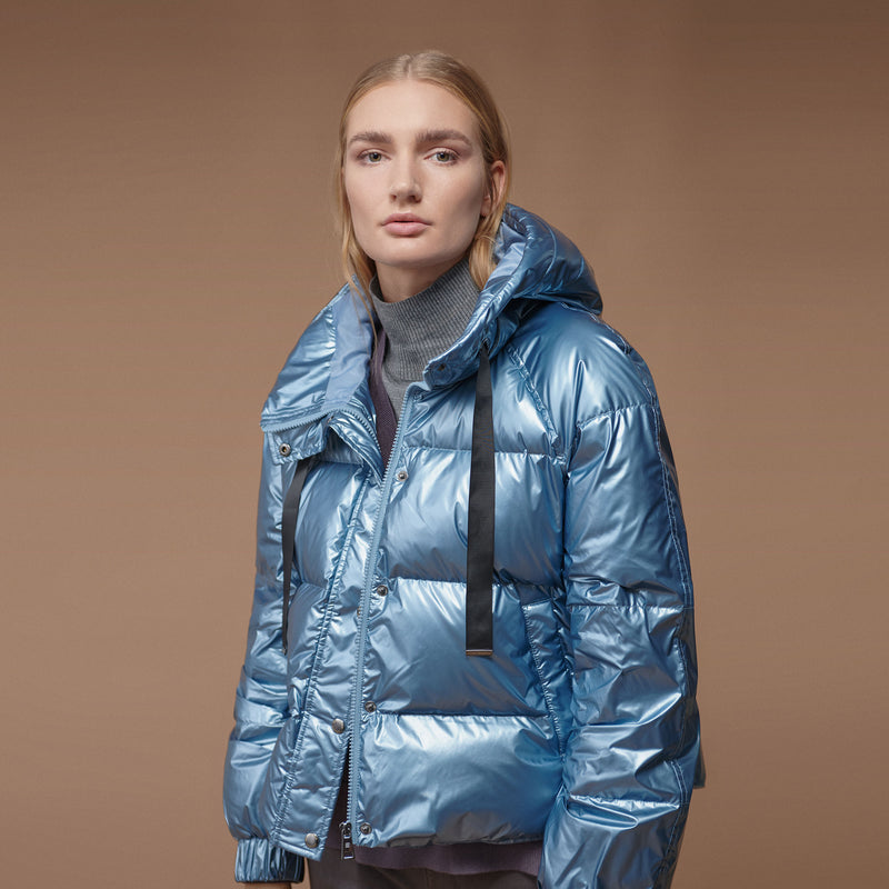 Parka corta capucha