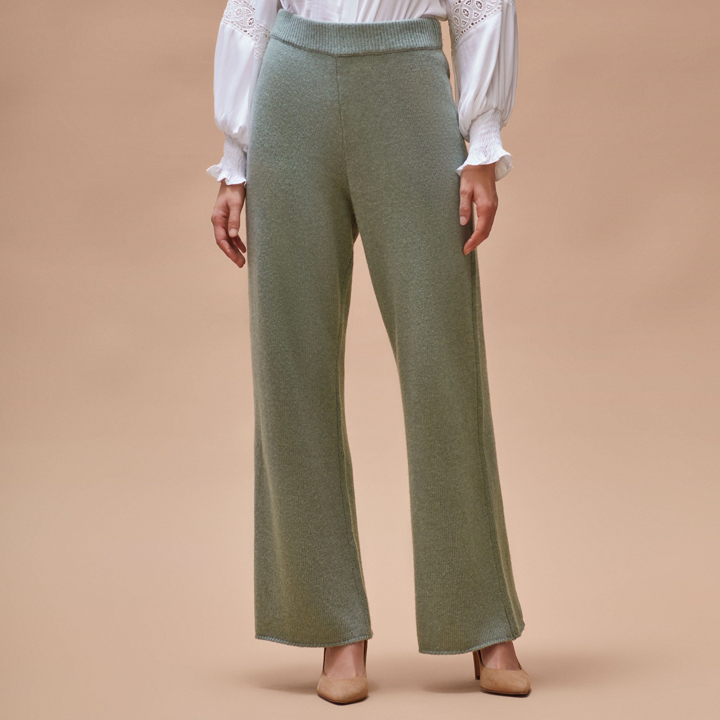 Flared knit trousers