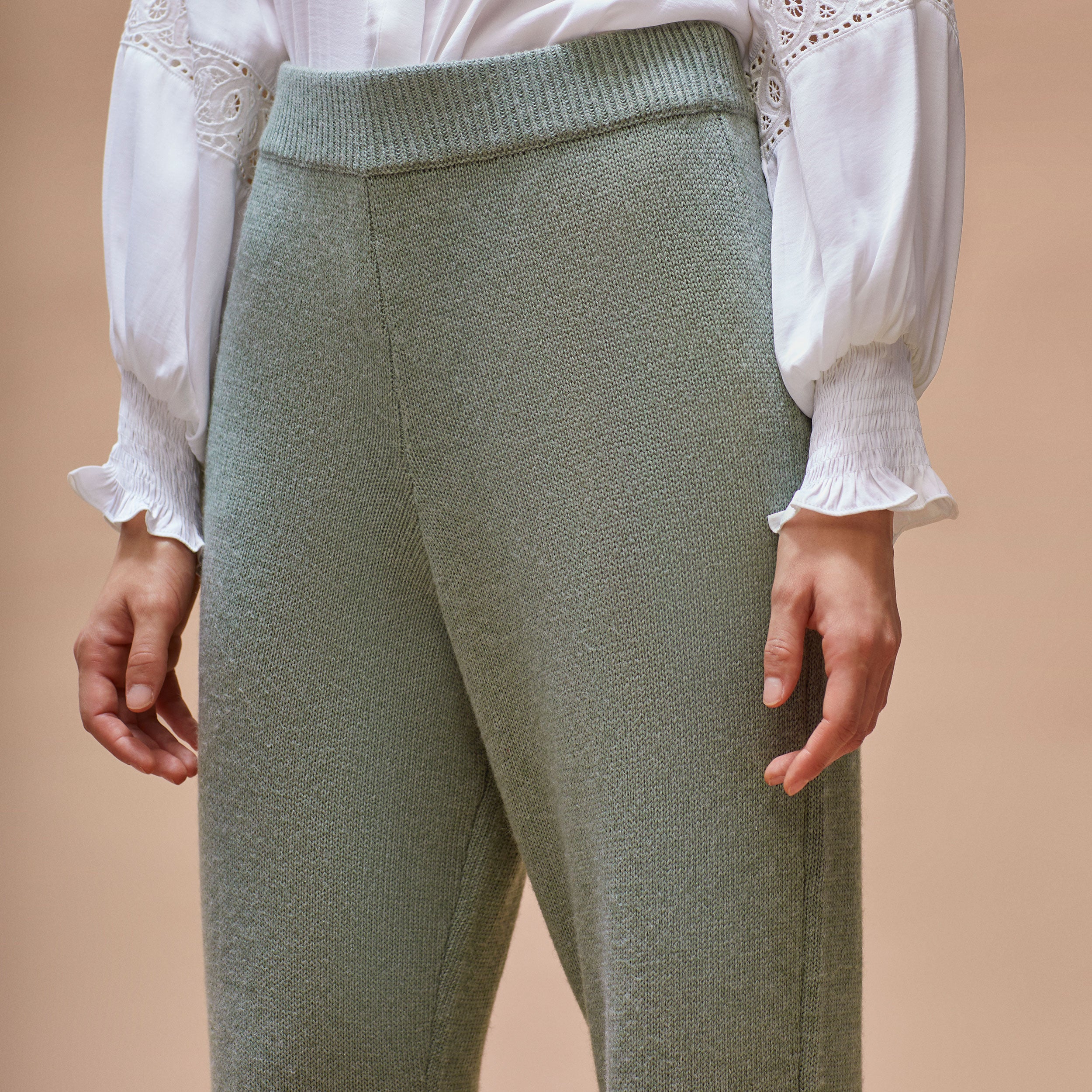 Flared knit trousers