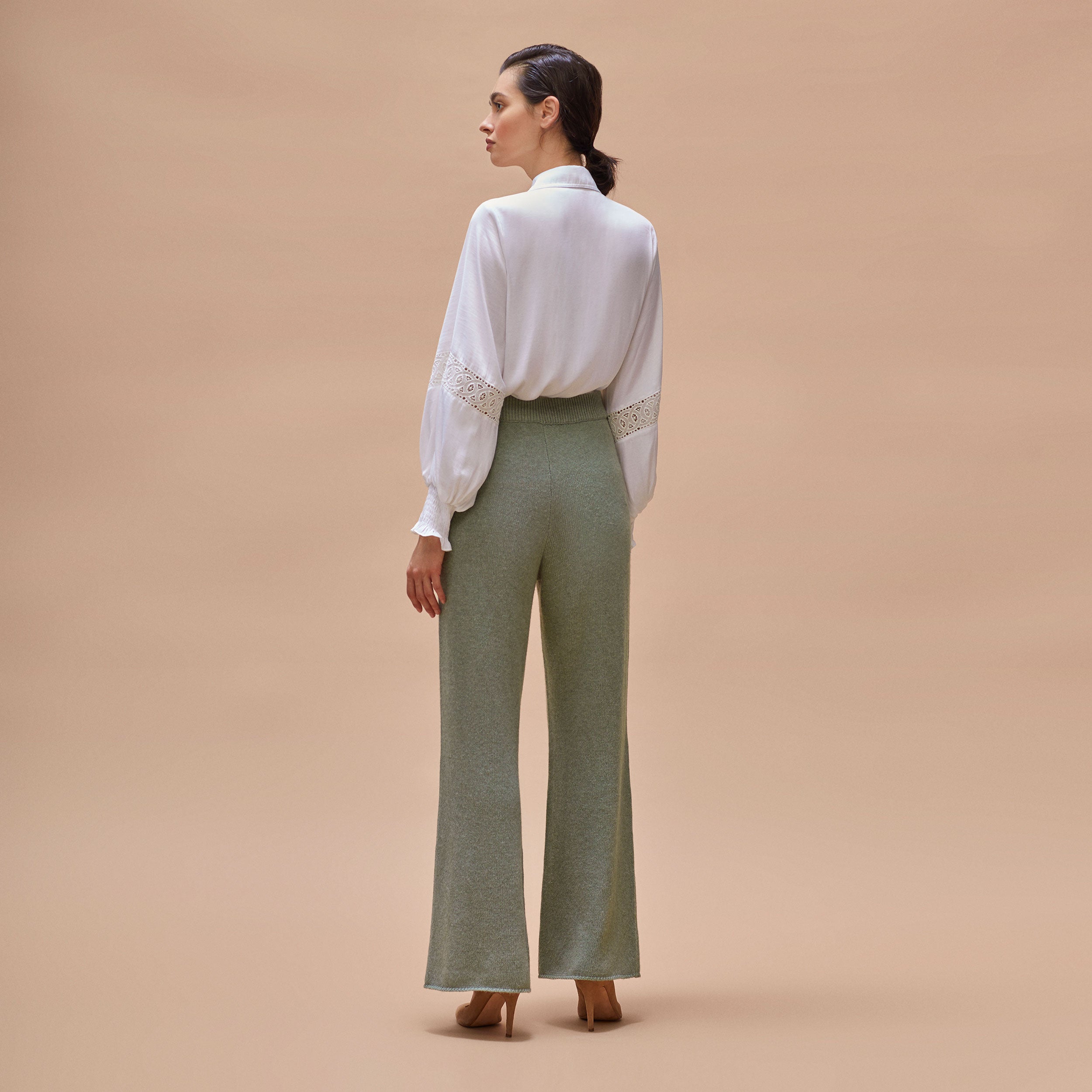 Flared knit trousers
