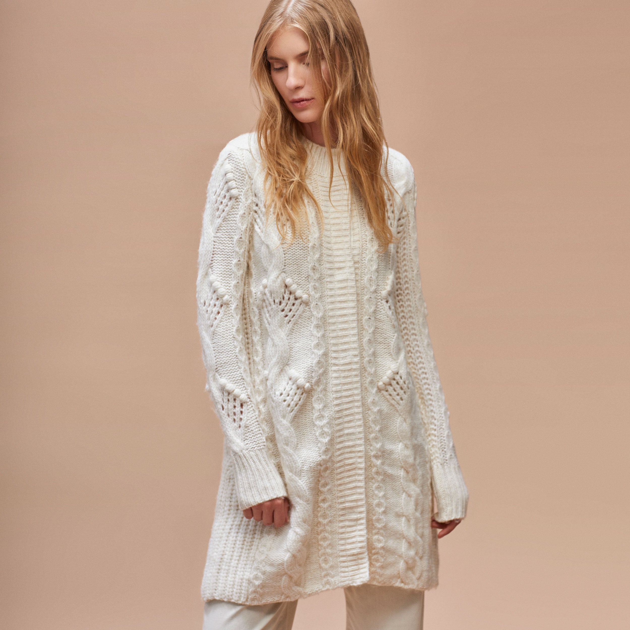 Abrigo tricot trenzado