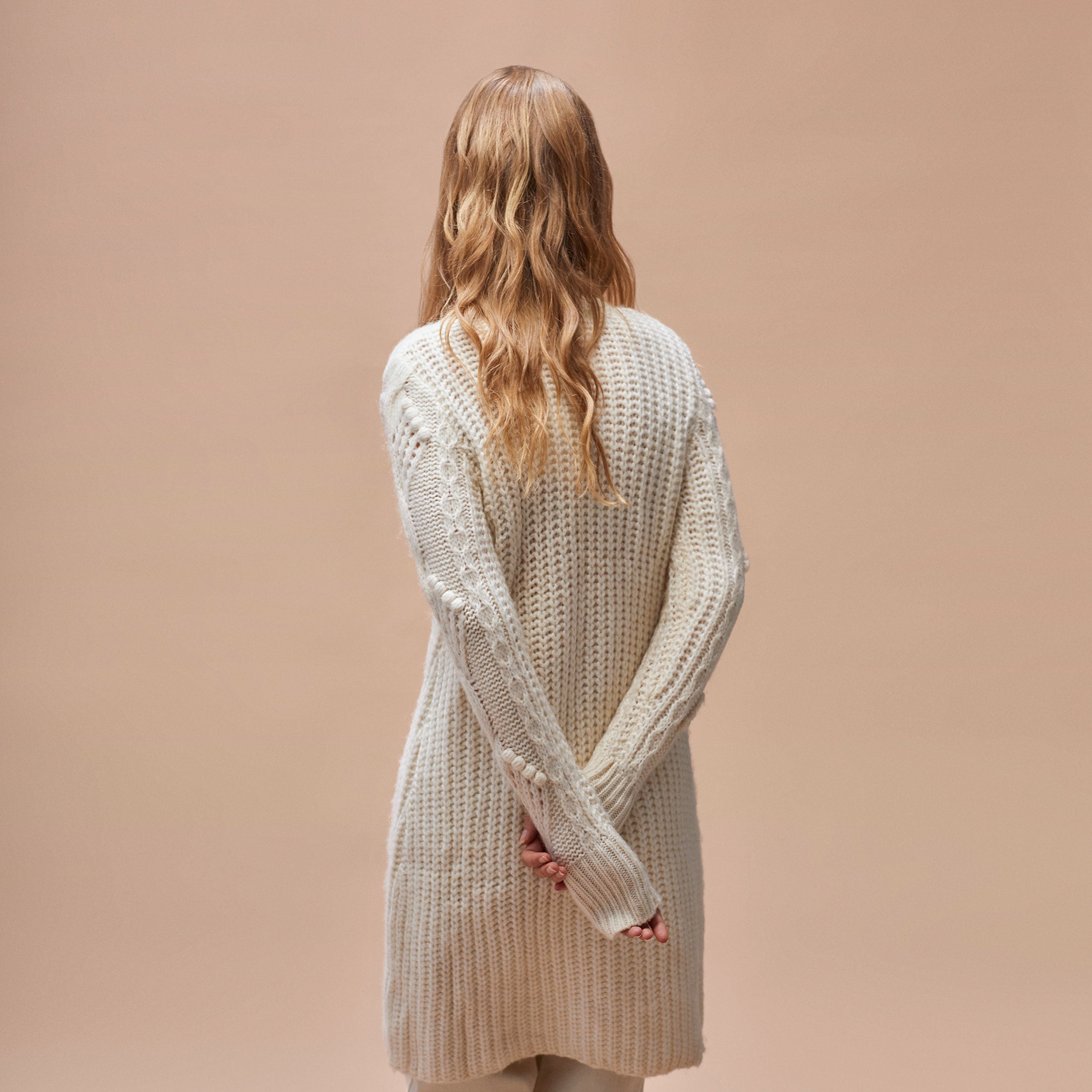 Abrigo tricot trenzado
