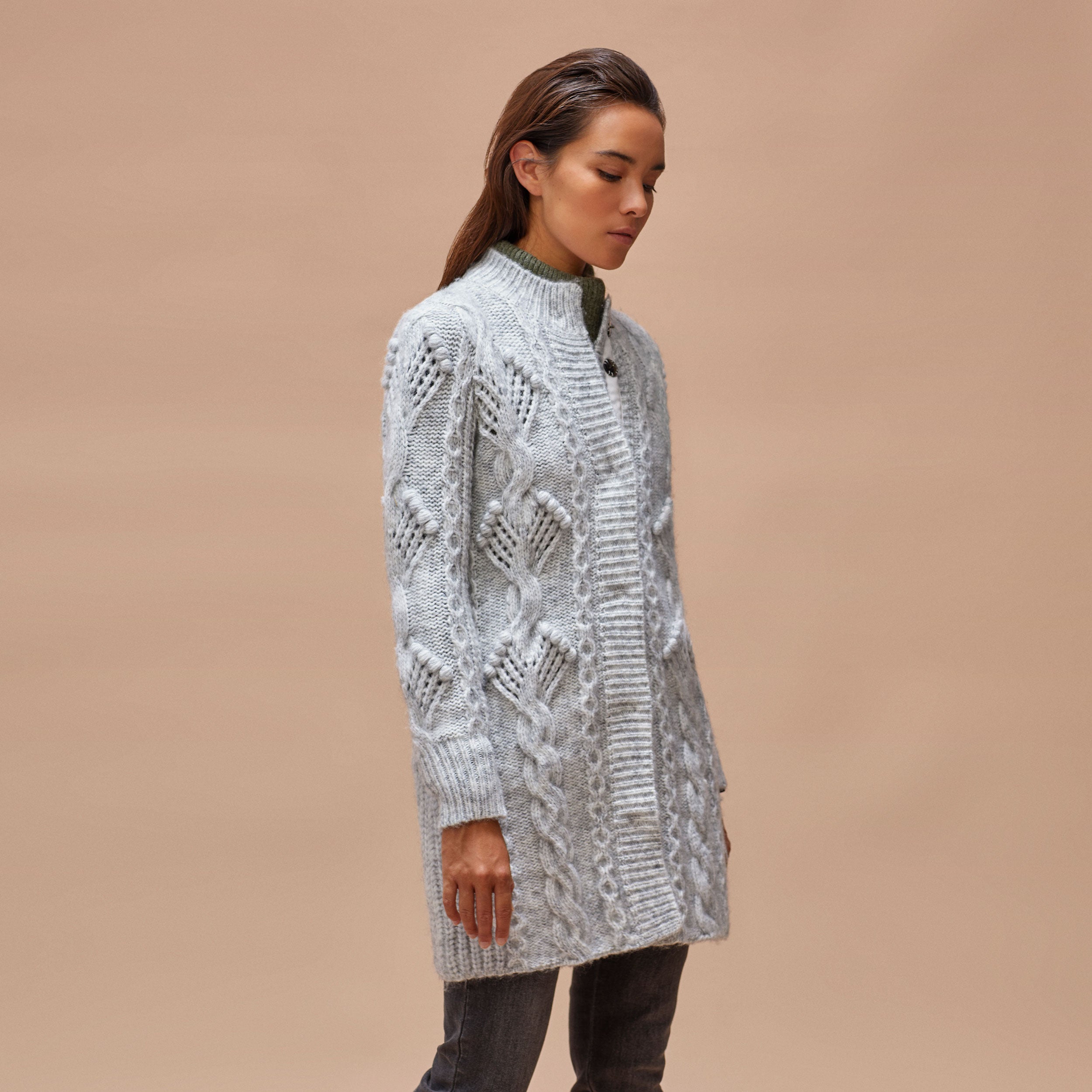 Abrigo tricot trenzado
