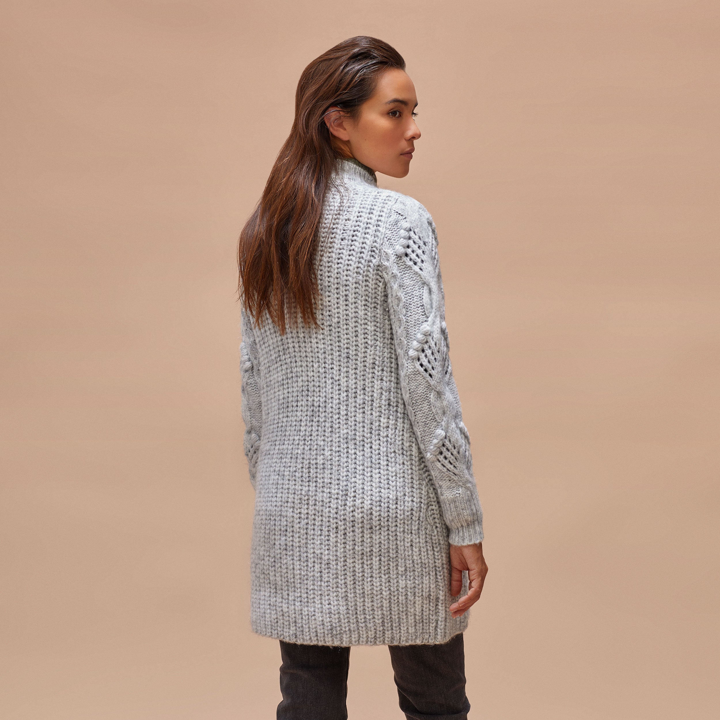 Abrigo tricot trenzado