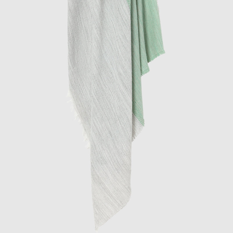 Soft flowing foulard
