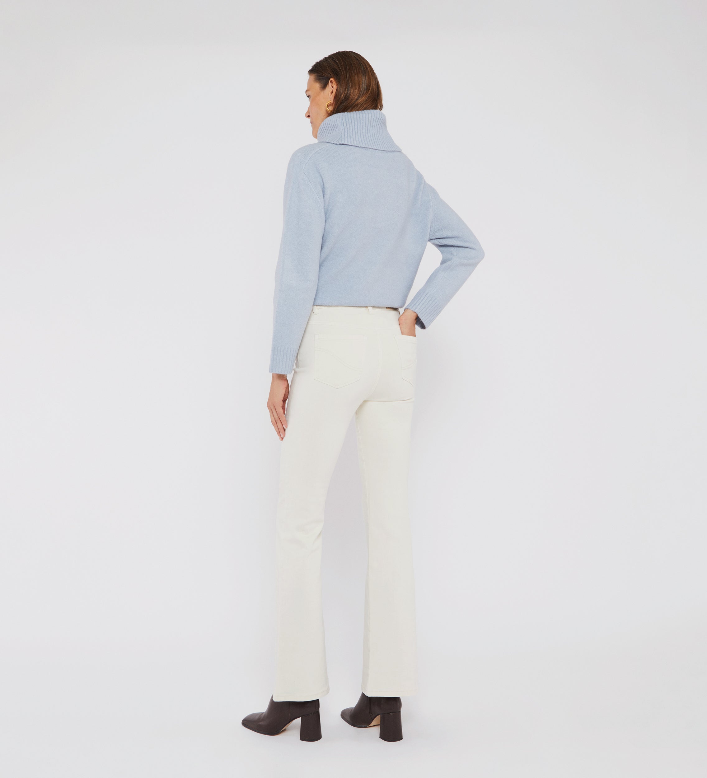 flared jeans