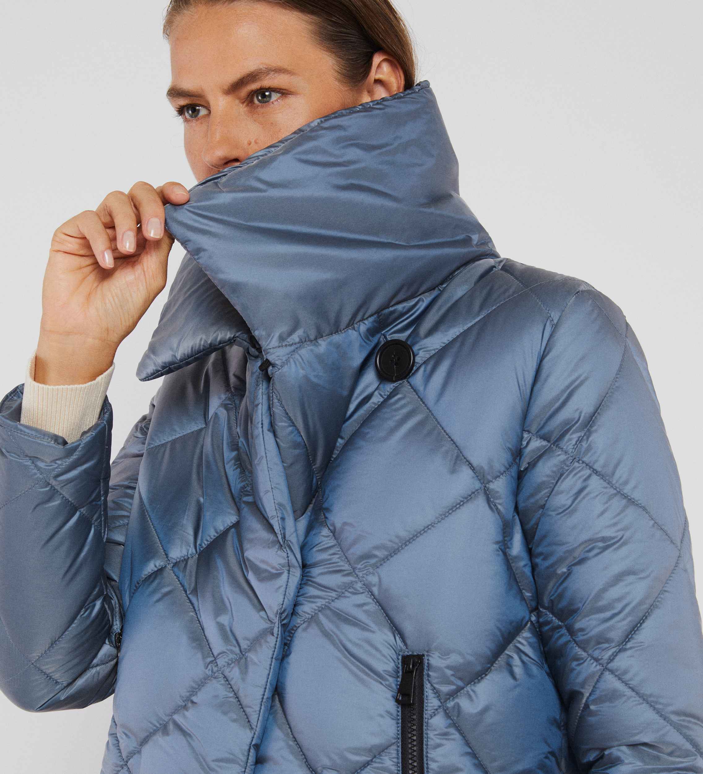 Parka corta acolchada