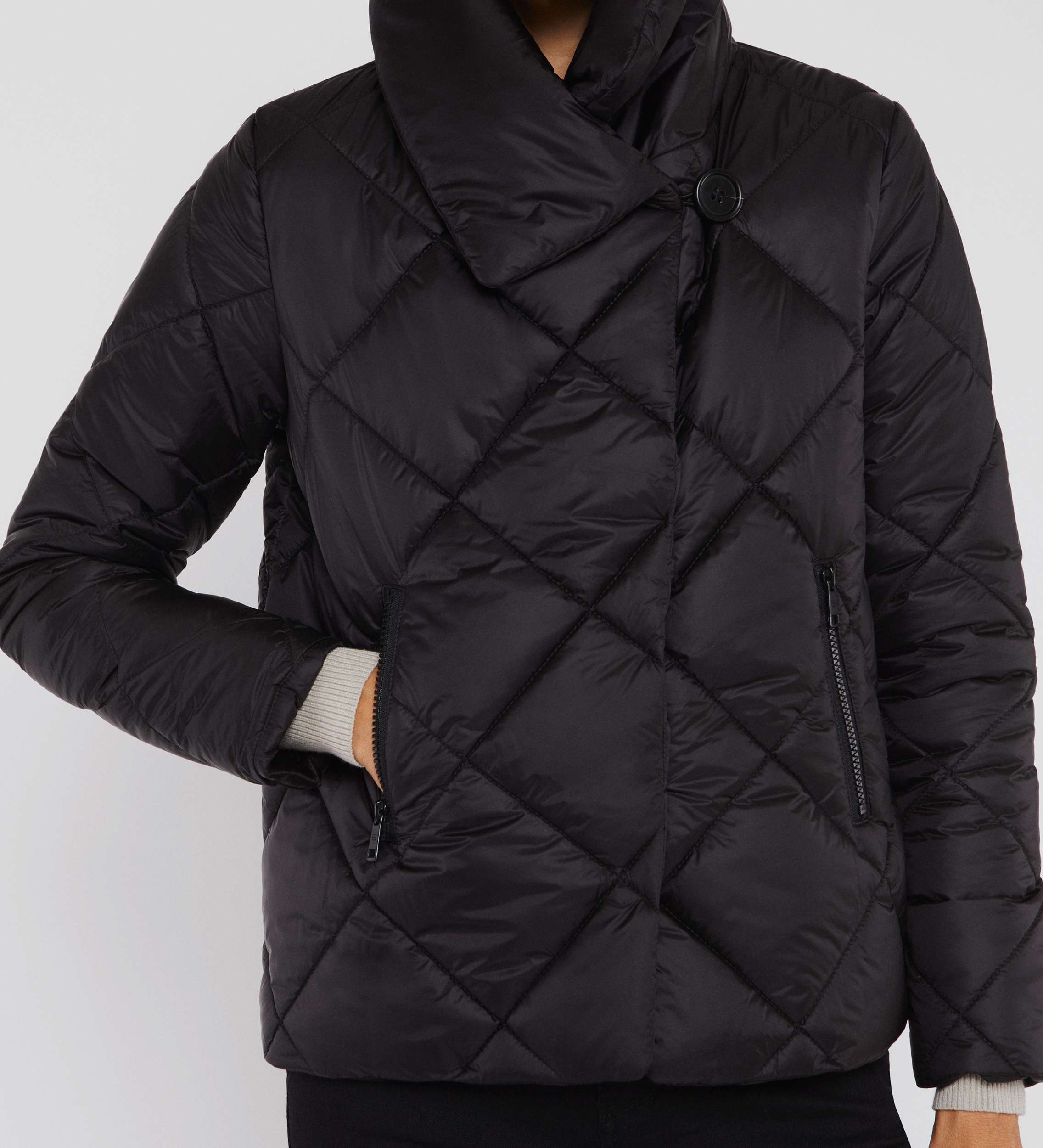 Parka corta acolchada