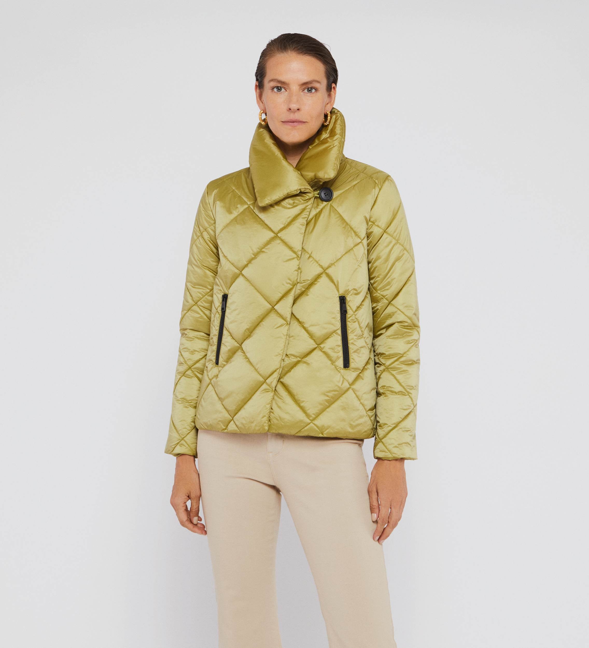 Parka corta acolchada