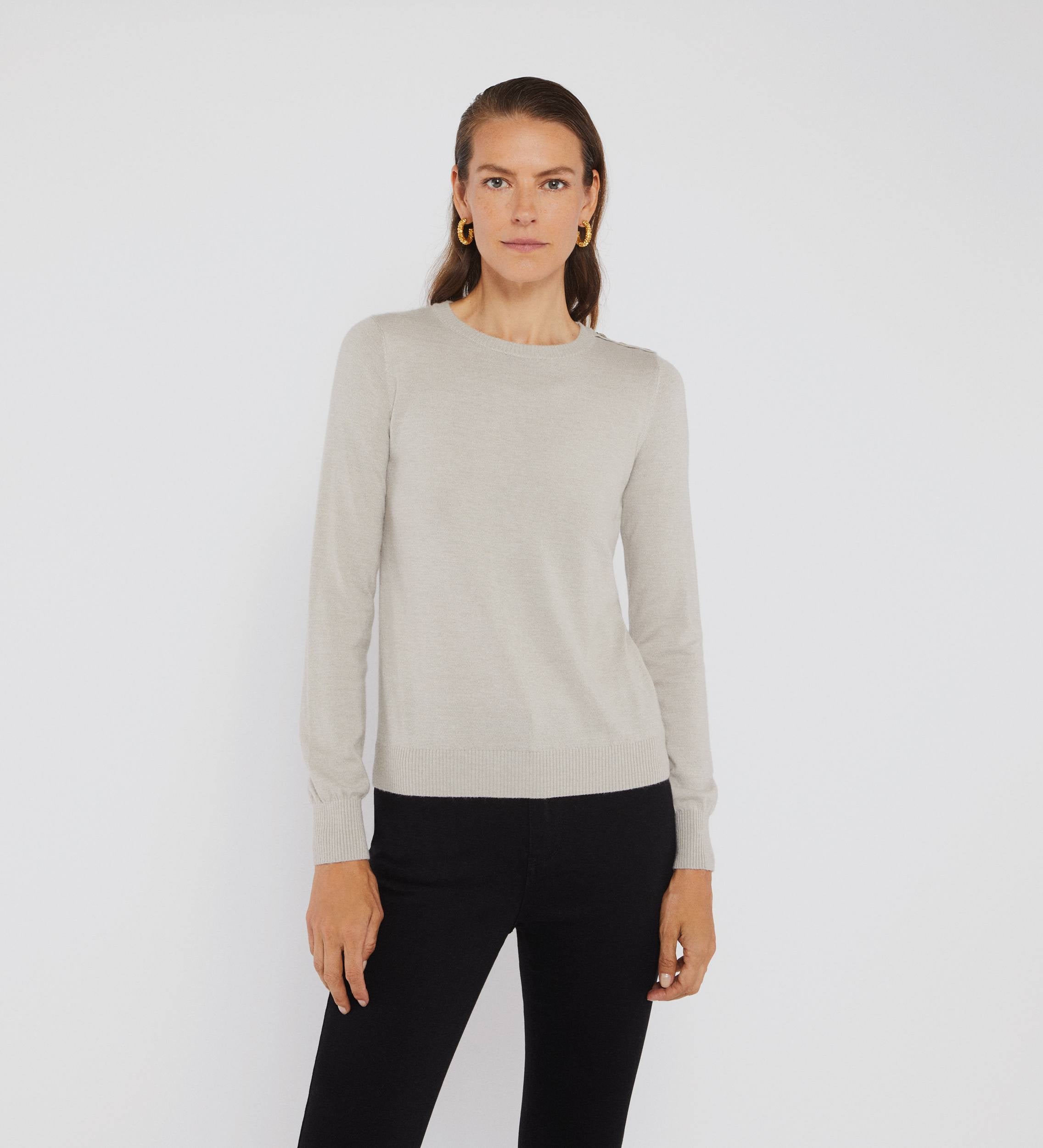 Button shoulder jumper
