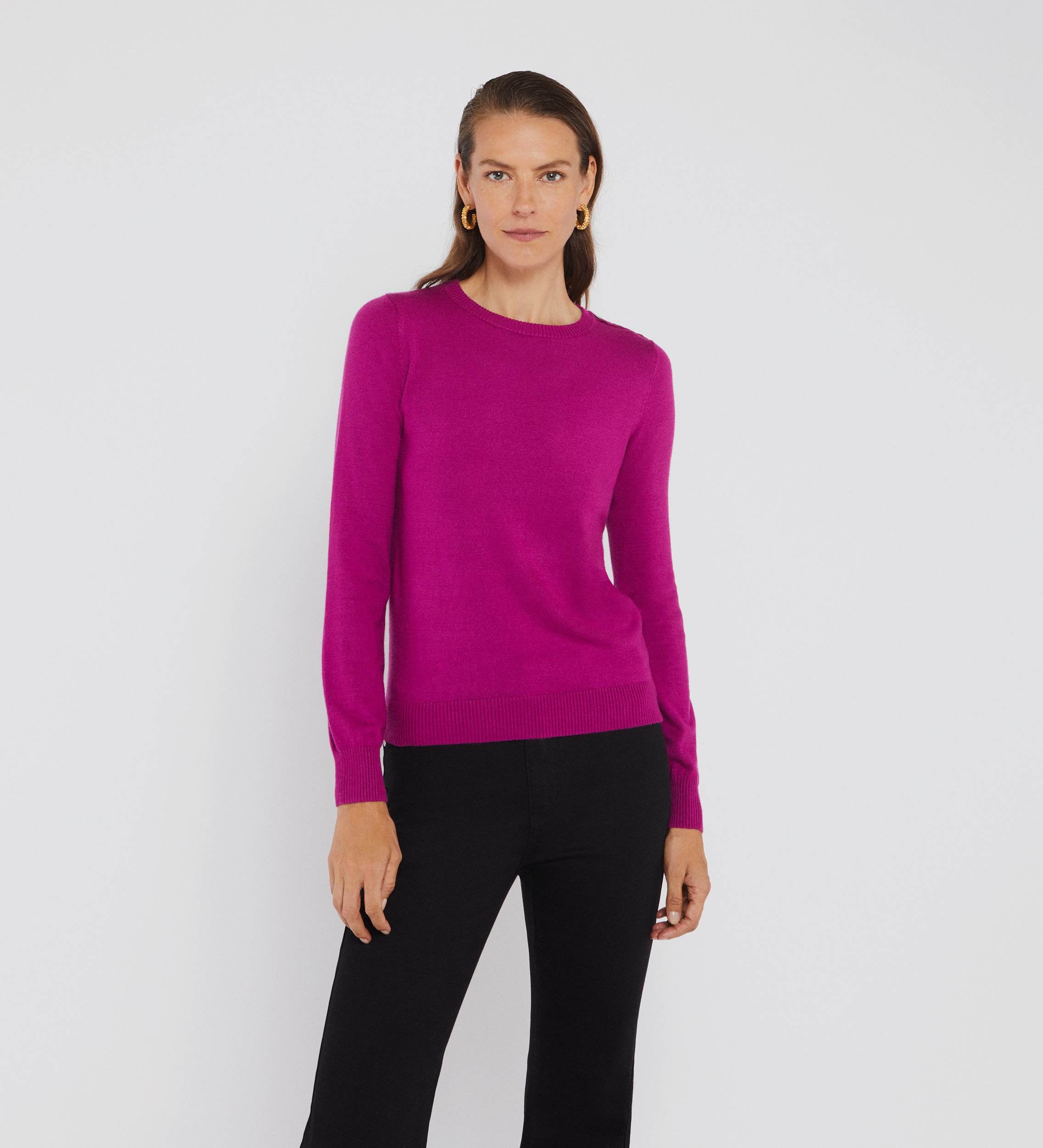 Button shoulder jumper