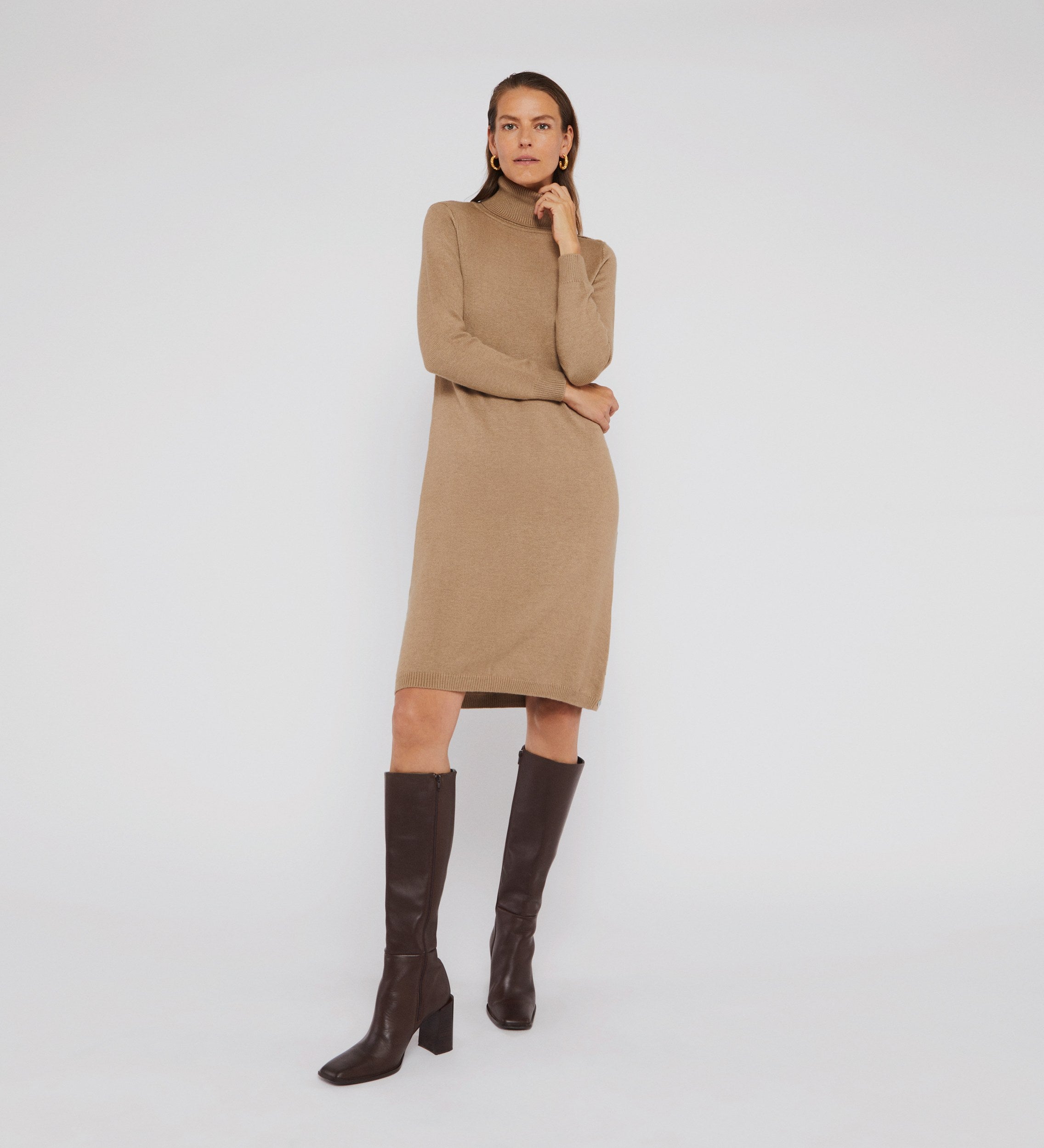 Vestido cuello alto