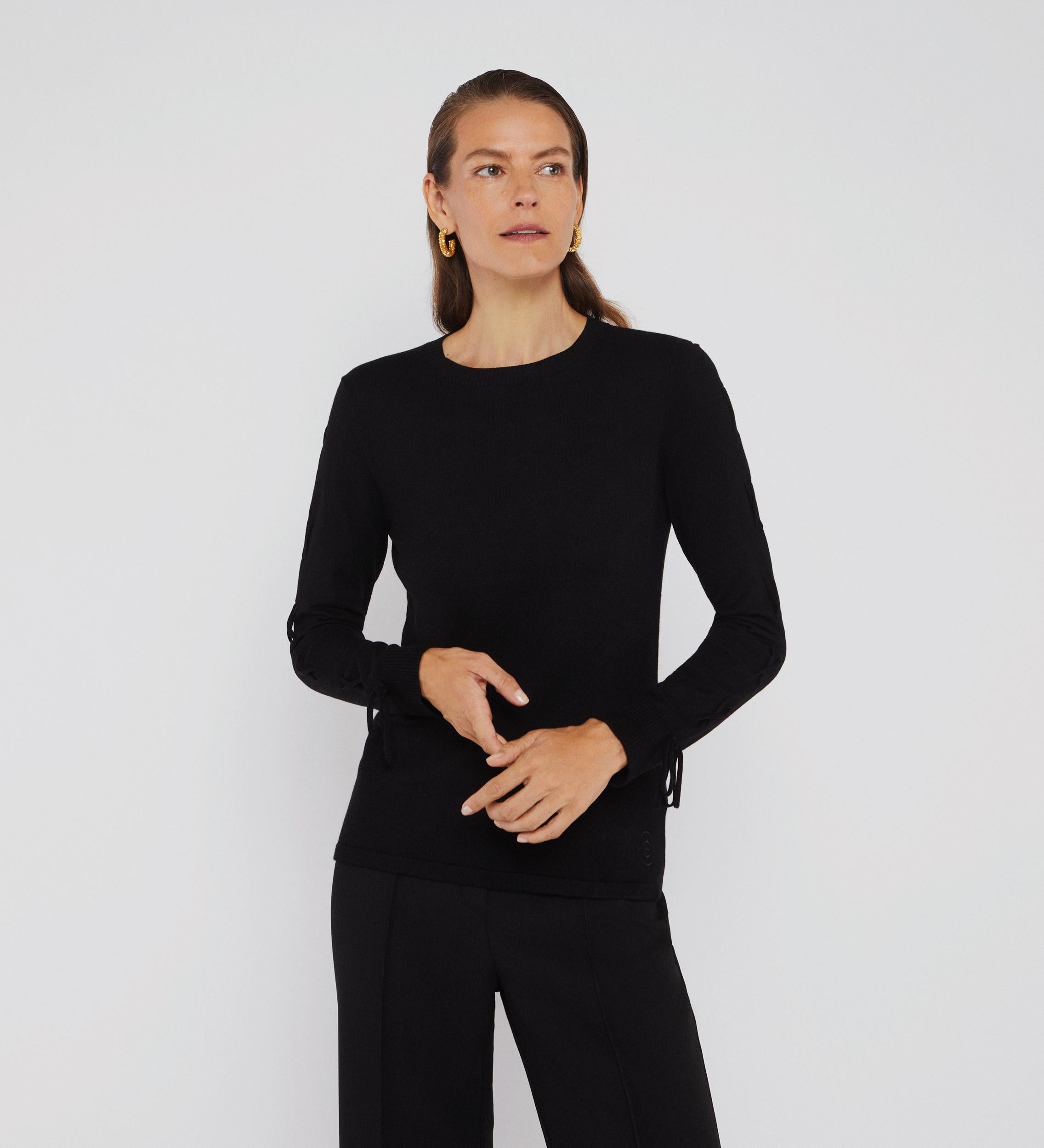 Interlocking sweater