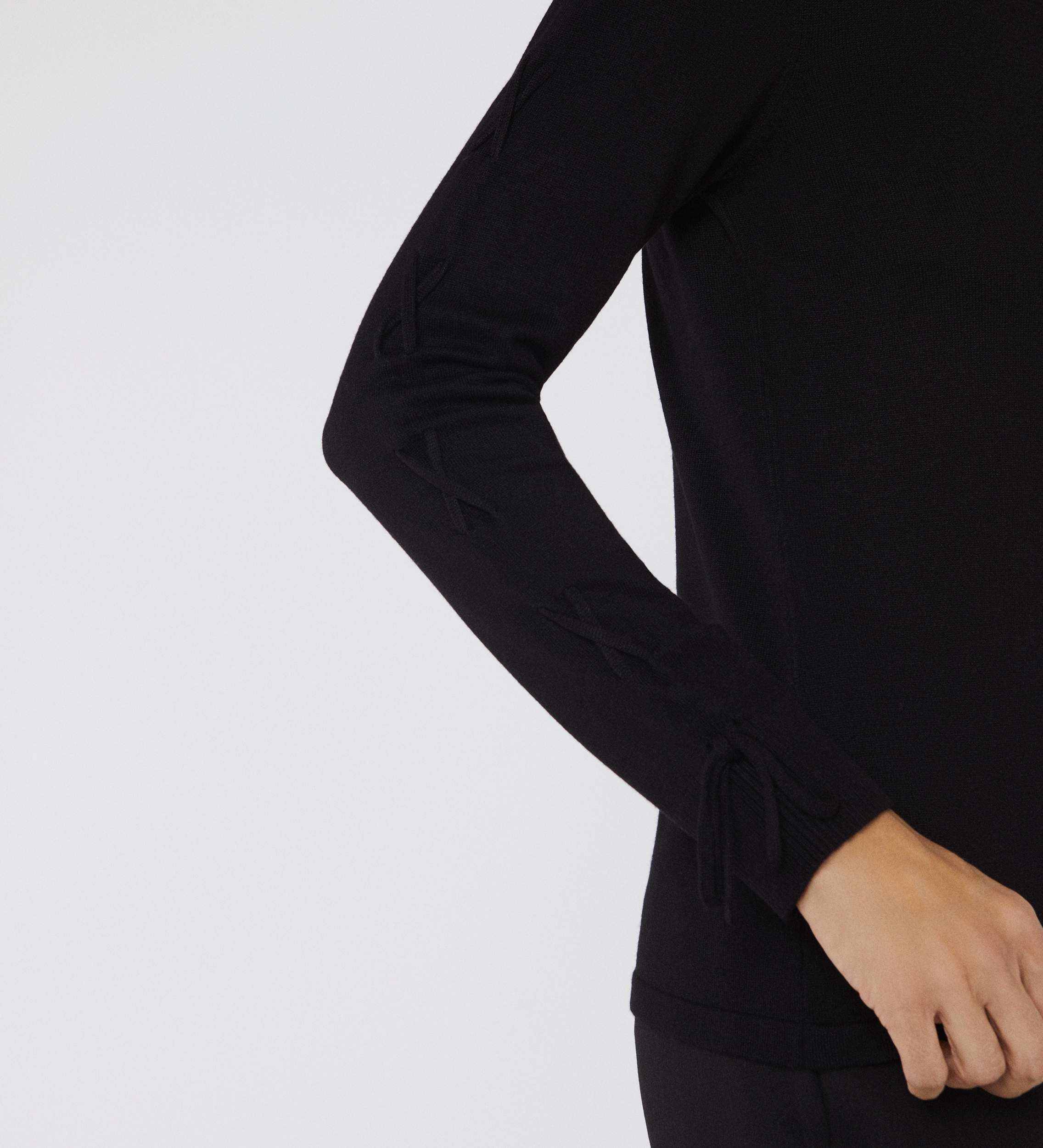 Interlocking sweater
