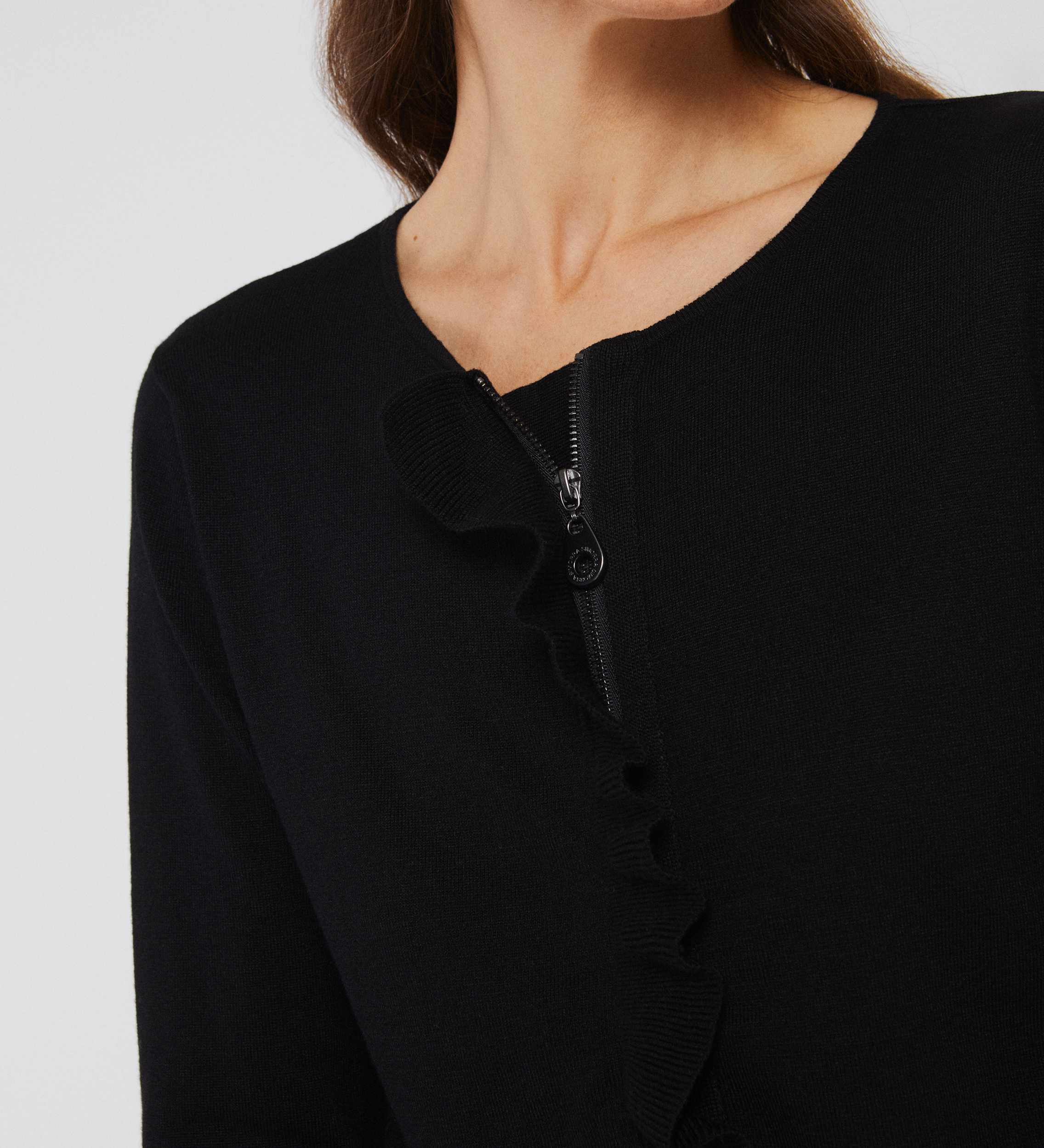 Ruffle knit cardigan