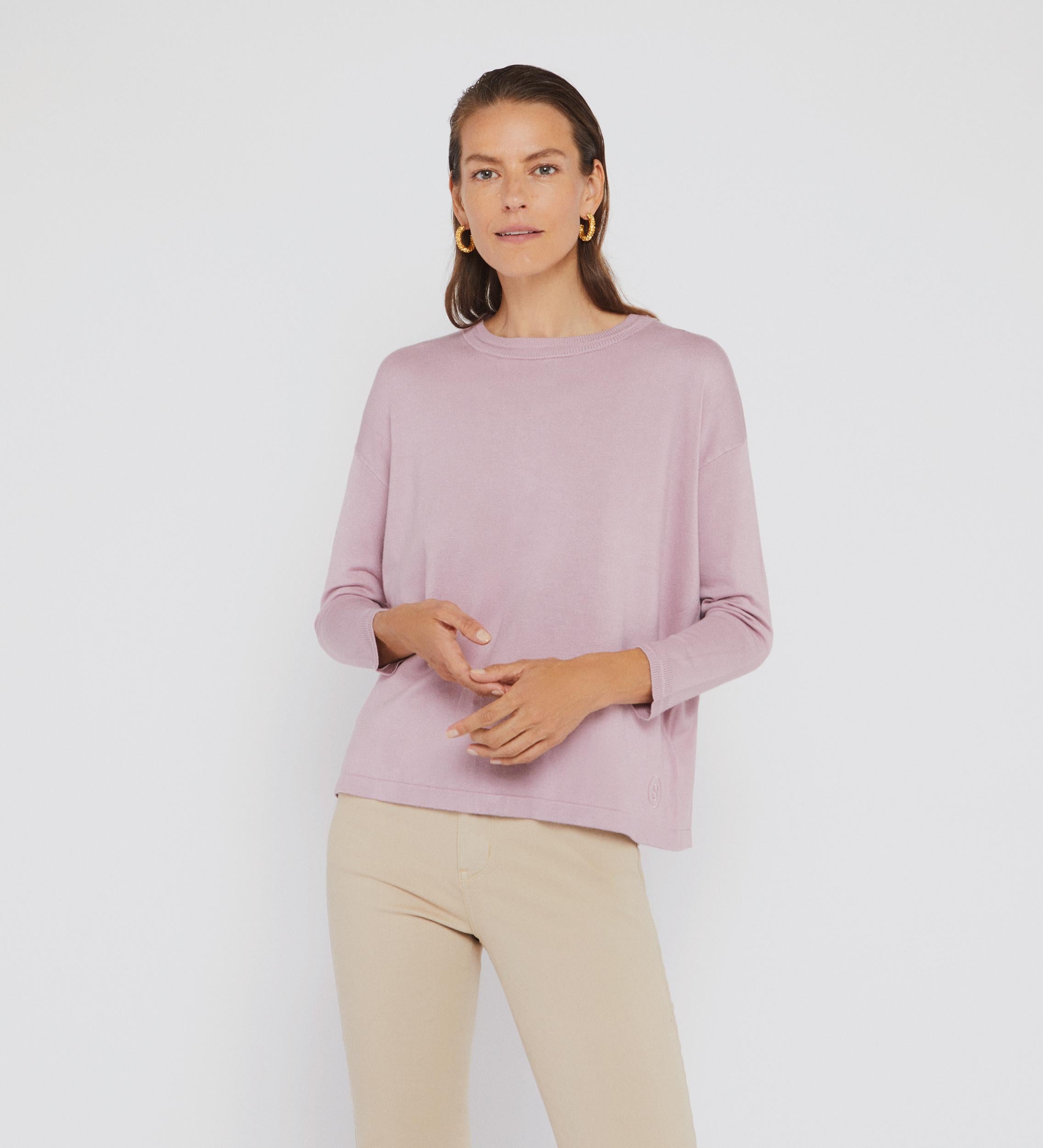 Oversized sweater with buttons